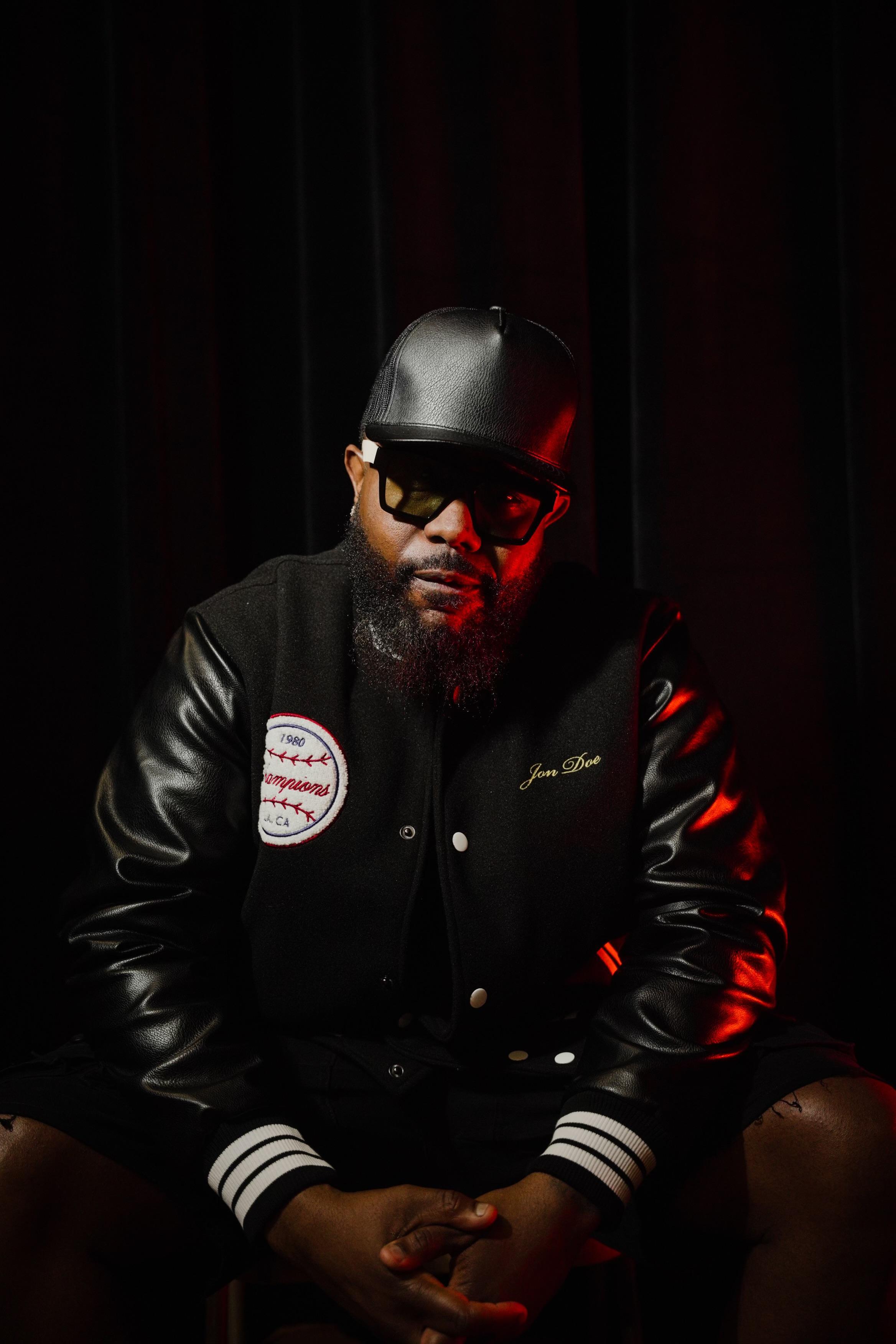 actor Delandrian Lamar Aikens large photo