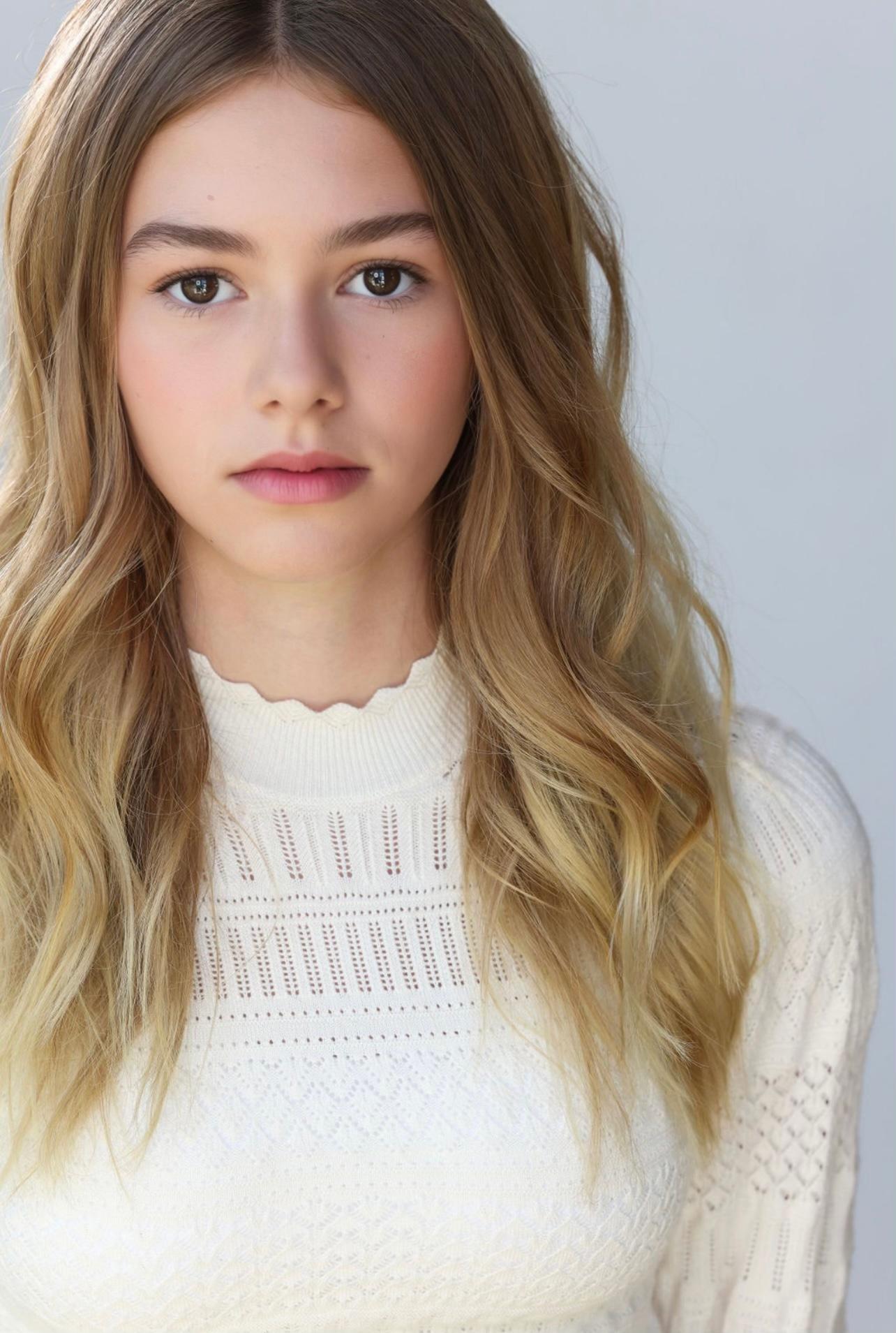 actor Georgia MacPhail large photo