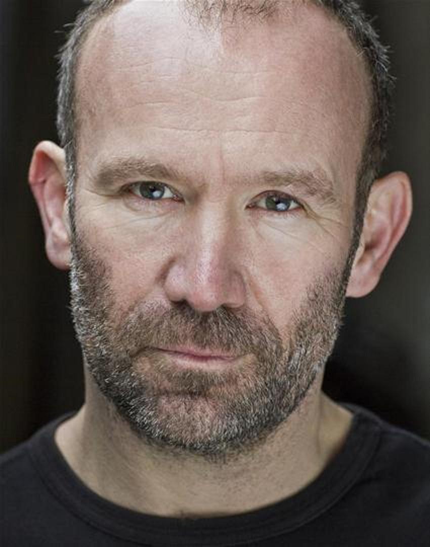 actor Jason Baughan large photo