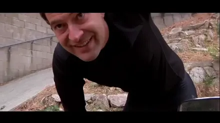 Trailer thumbnail