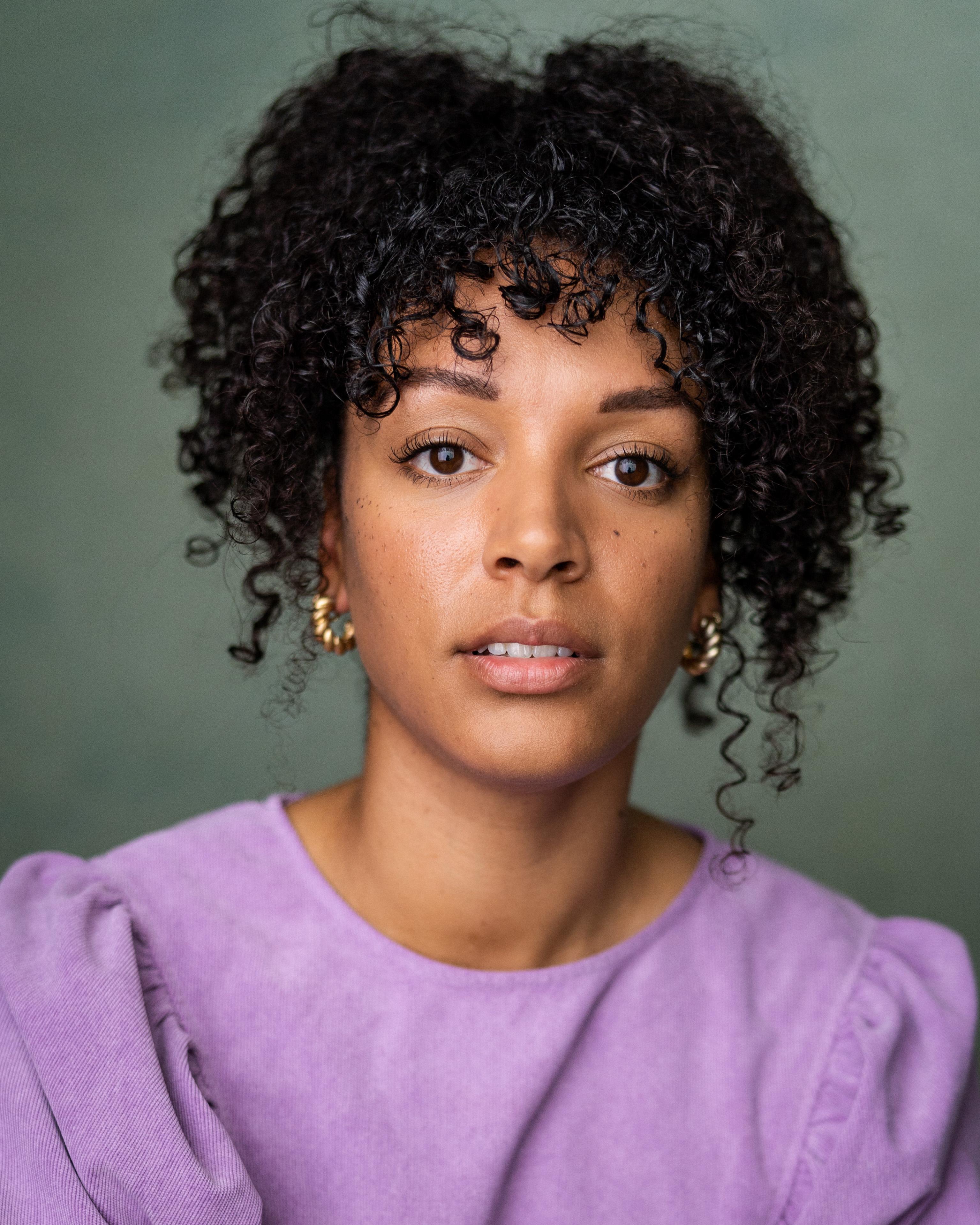 actor Laura White large photo