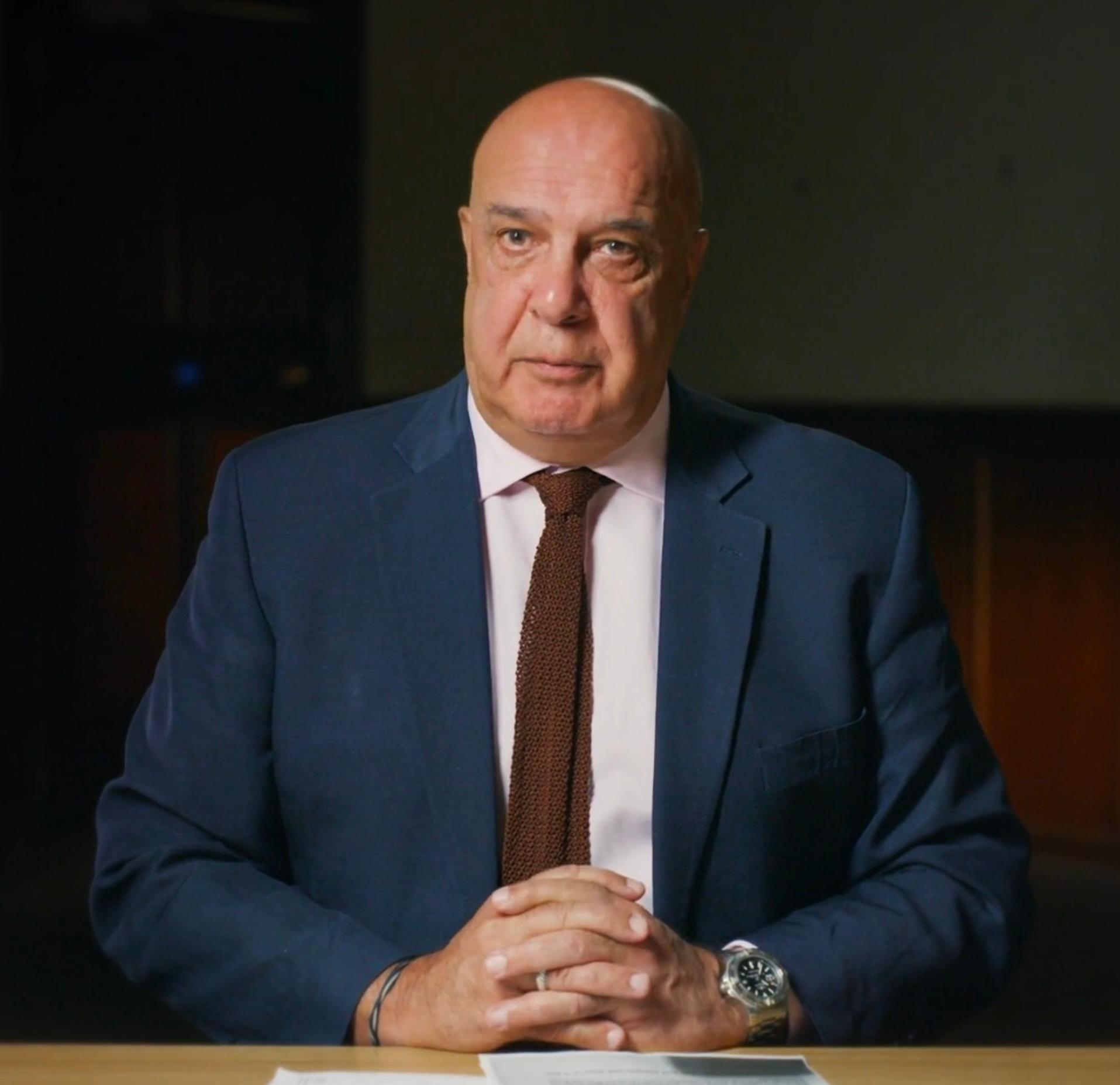 actor Andy Baker large photo