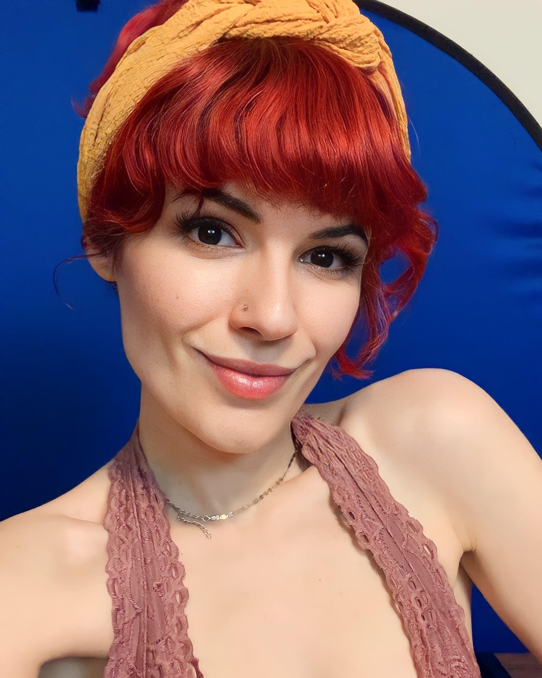 actor Belle Eclair large photo