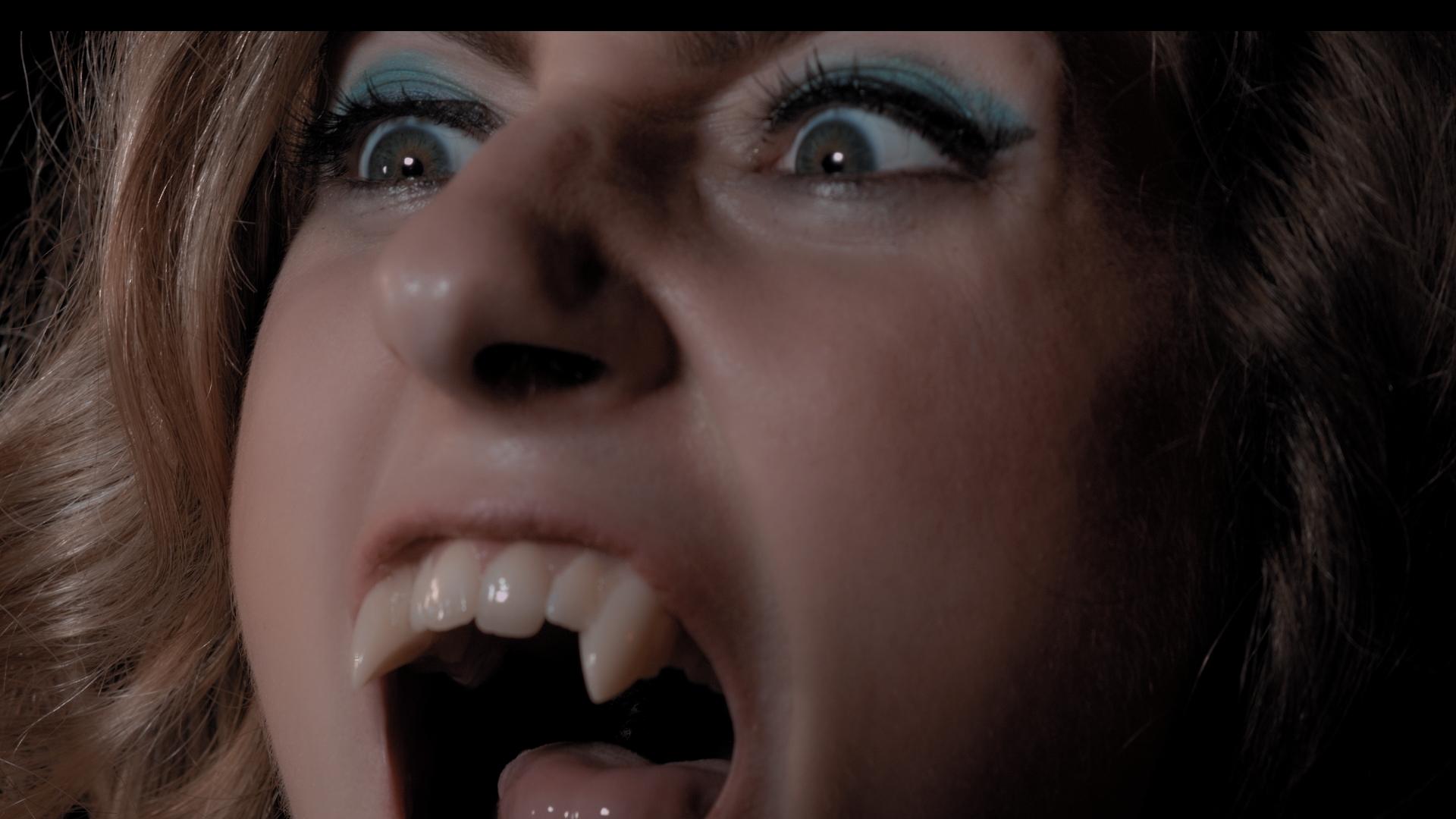 actor Chloé Cunha large photo