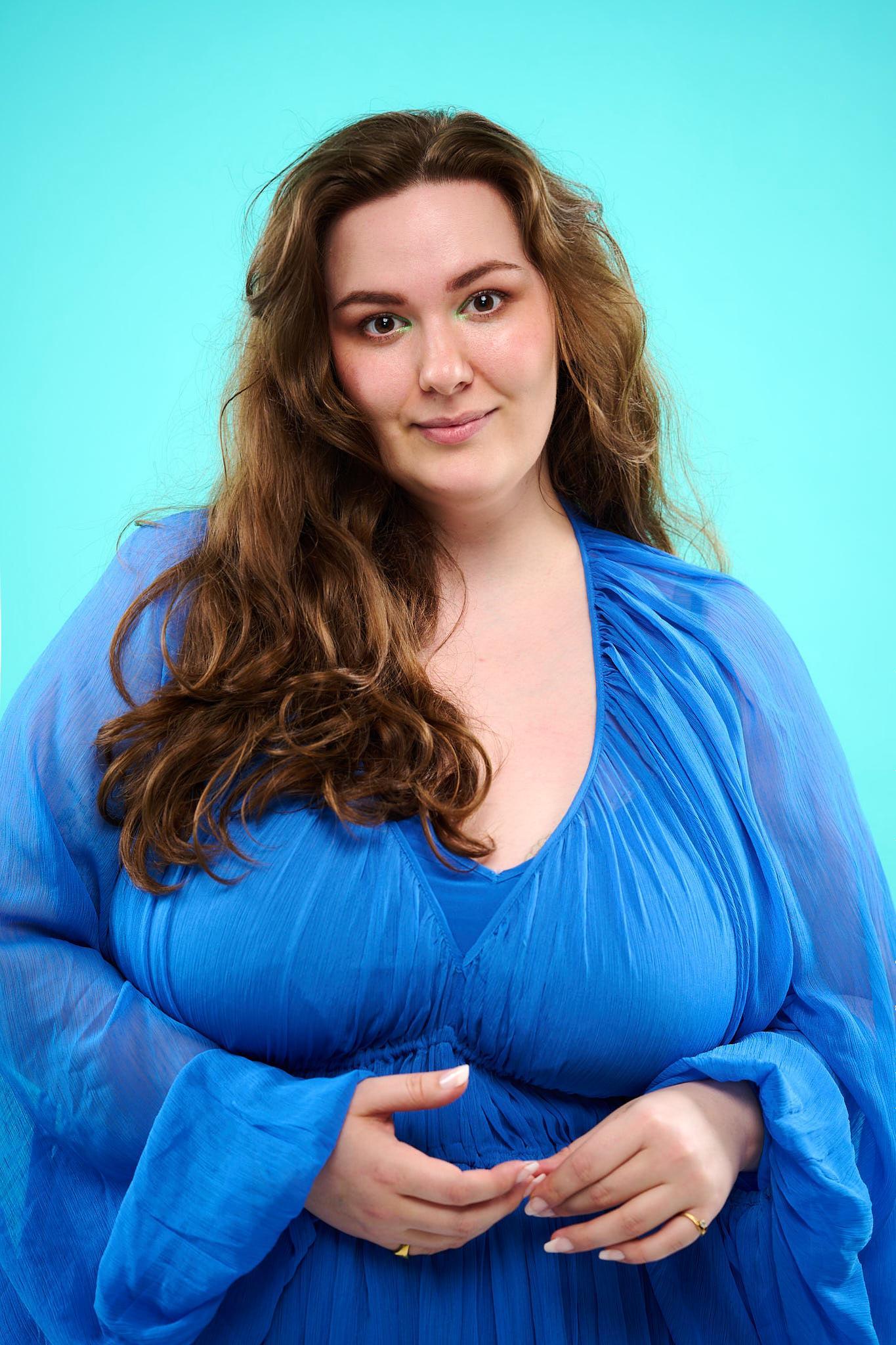 actor Elizabeth Plant large photo