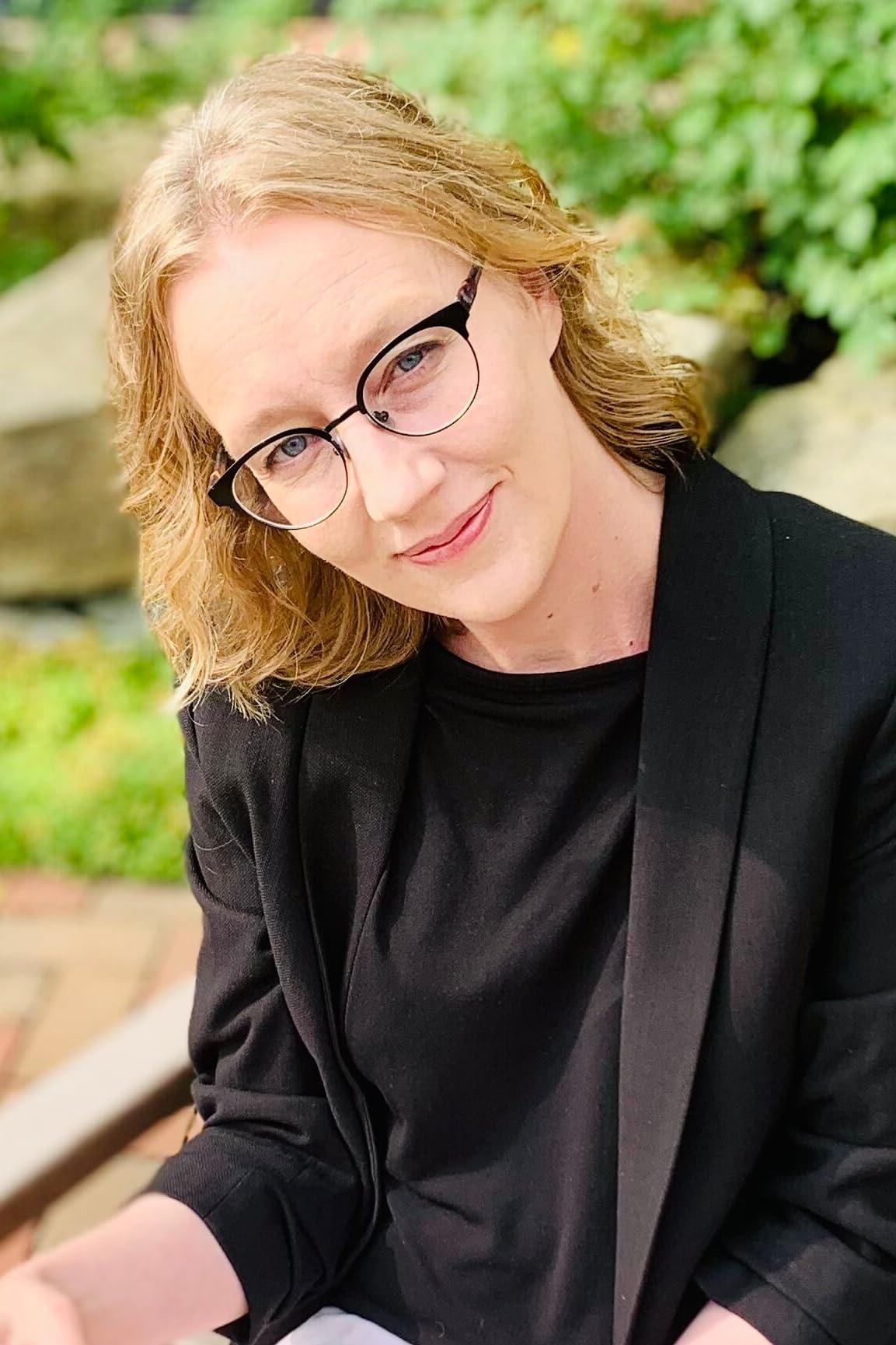 actor Kristin Kobes Du Mez large photo