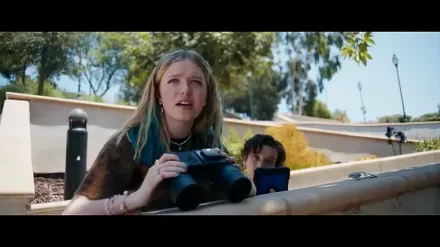 Trailer thumbnail