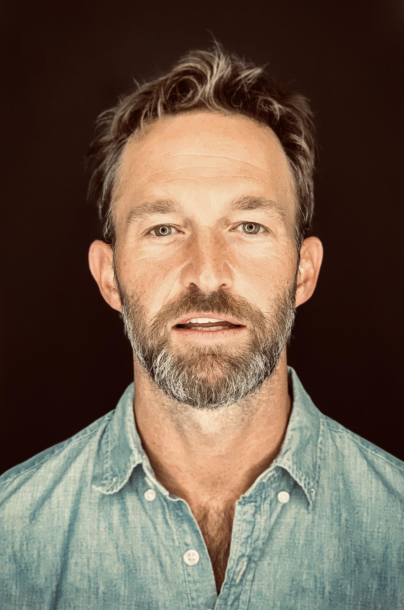 actor Josh Bywater large photo