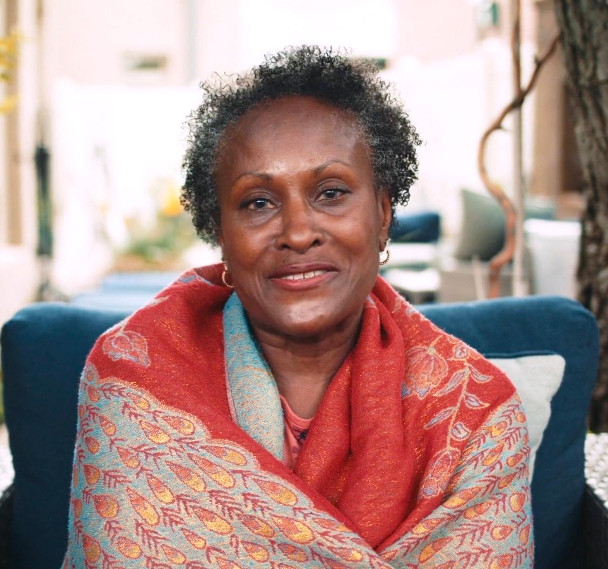 actor Regina Jackson large photo