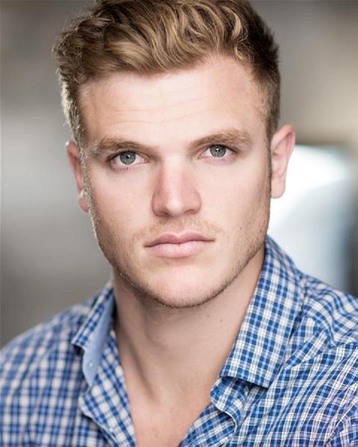 actor Robert Eades large photo