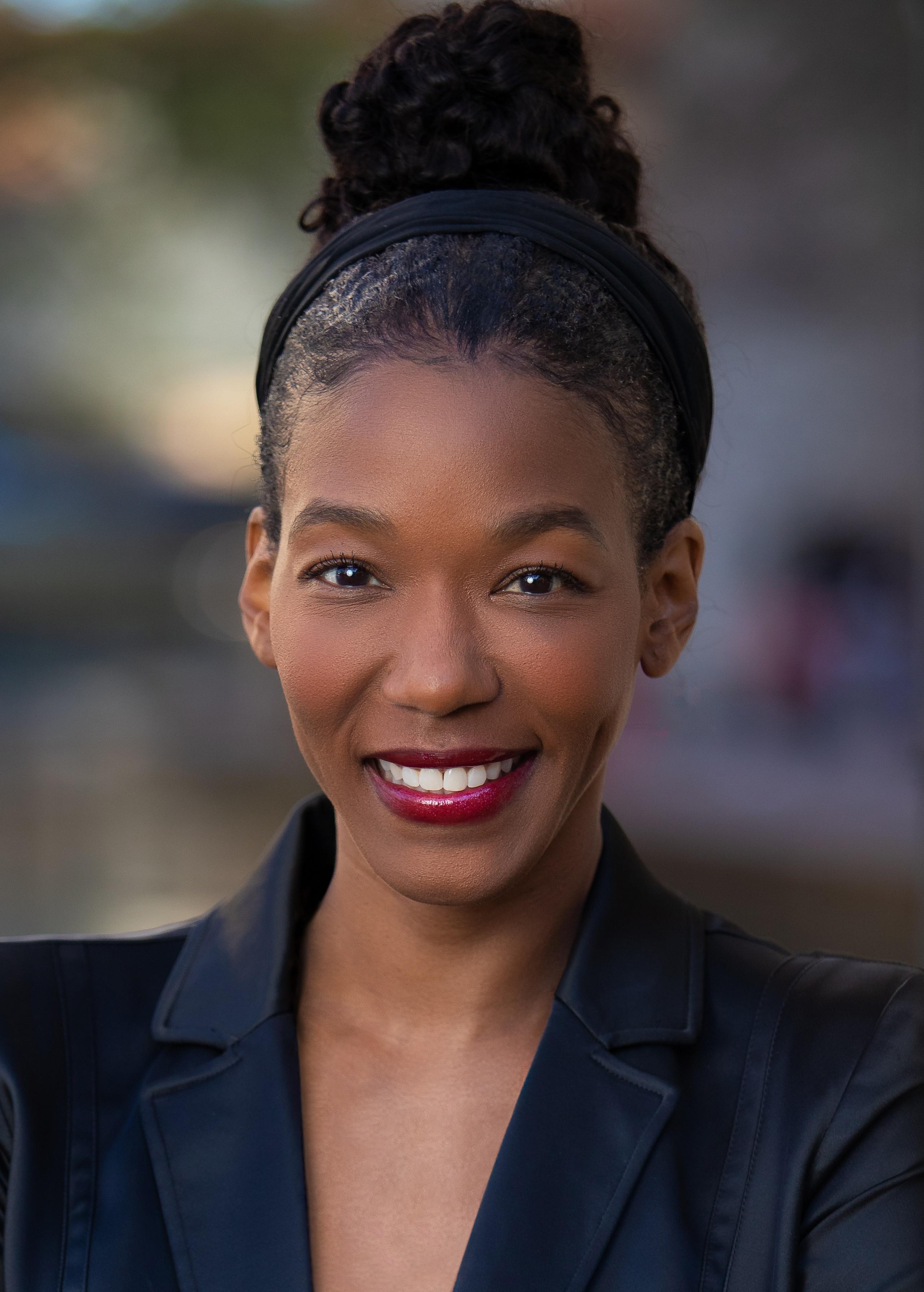 actor Kellae Renae large photo