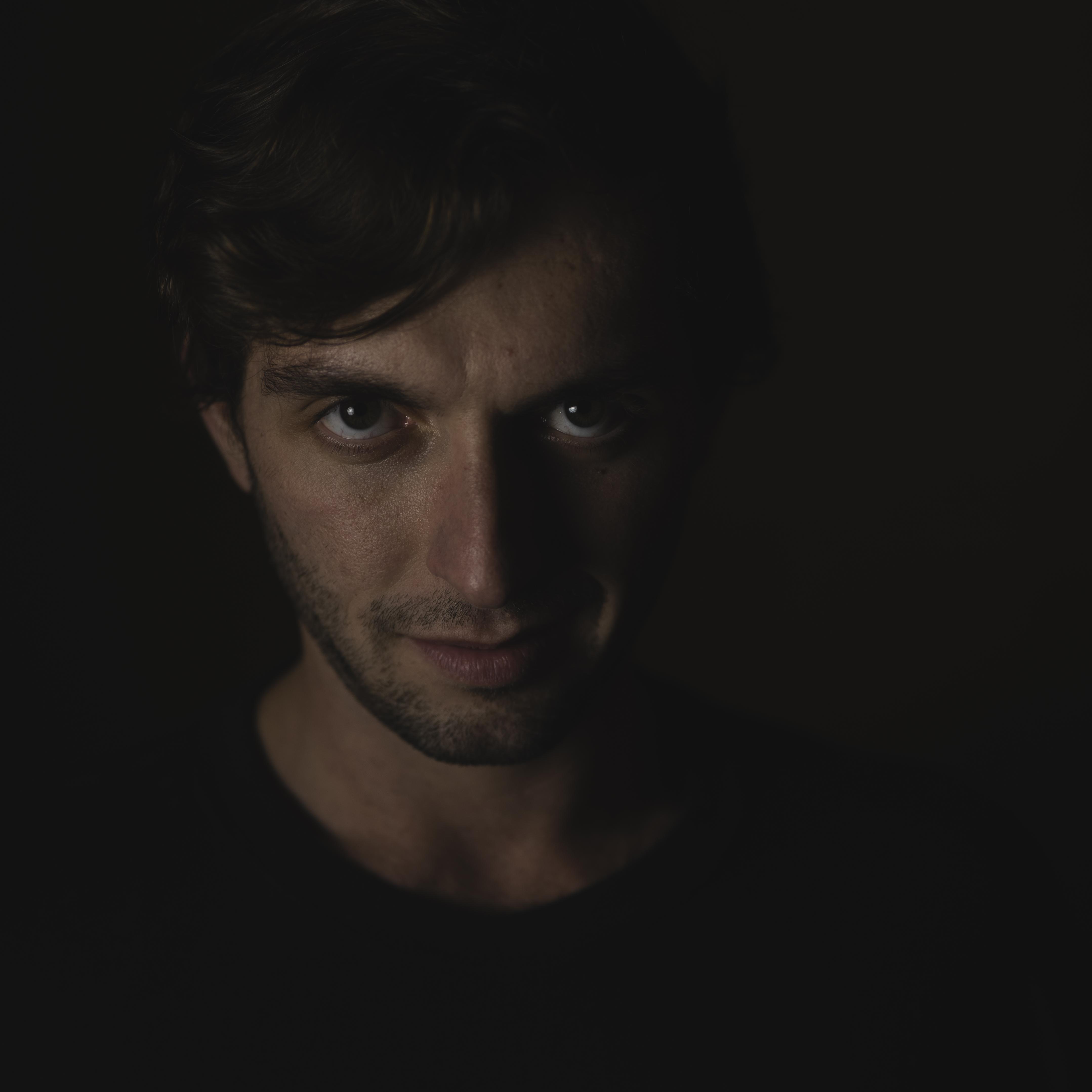 actor Tyler Gene large photo