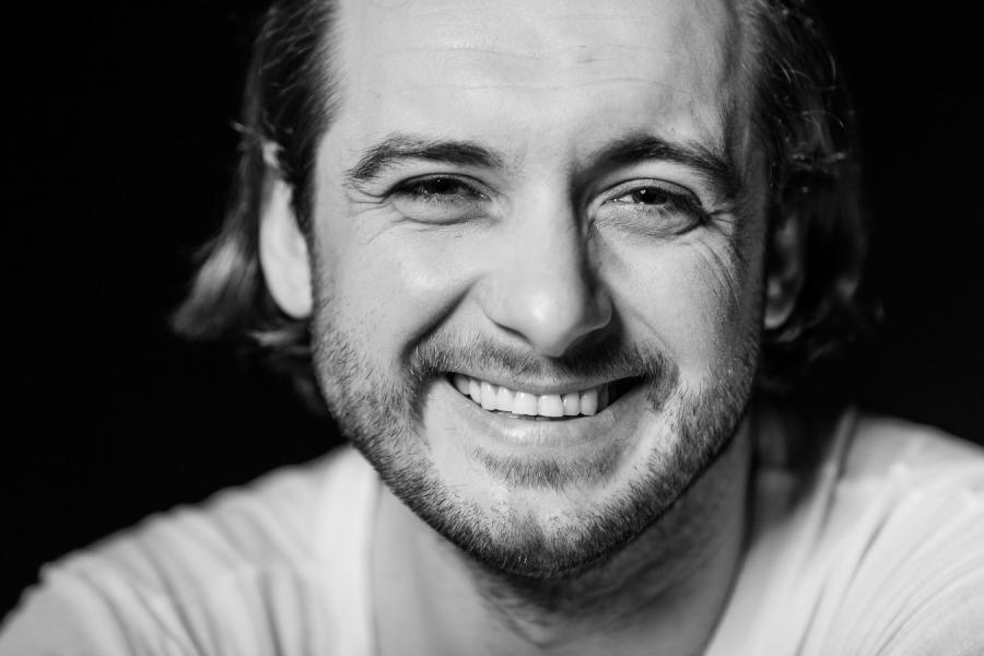 actor Michal Zurawski large photo