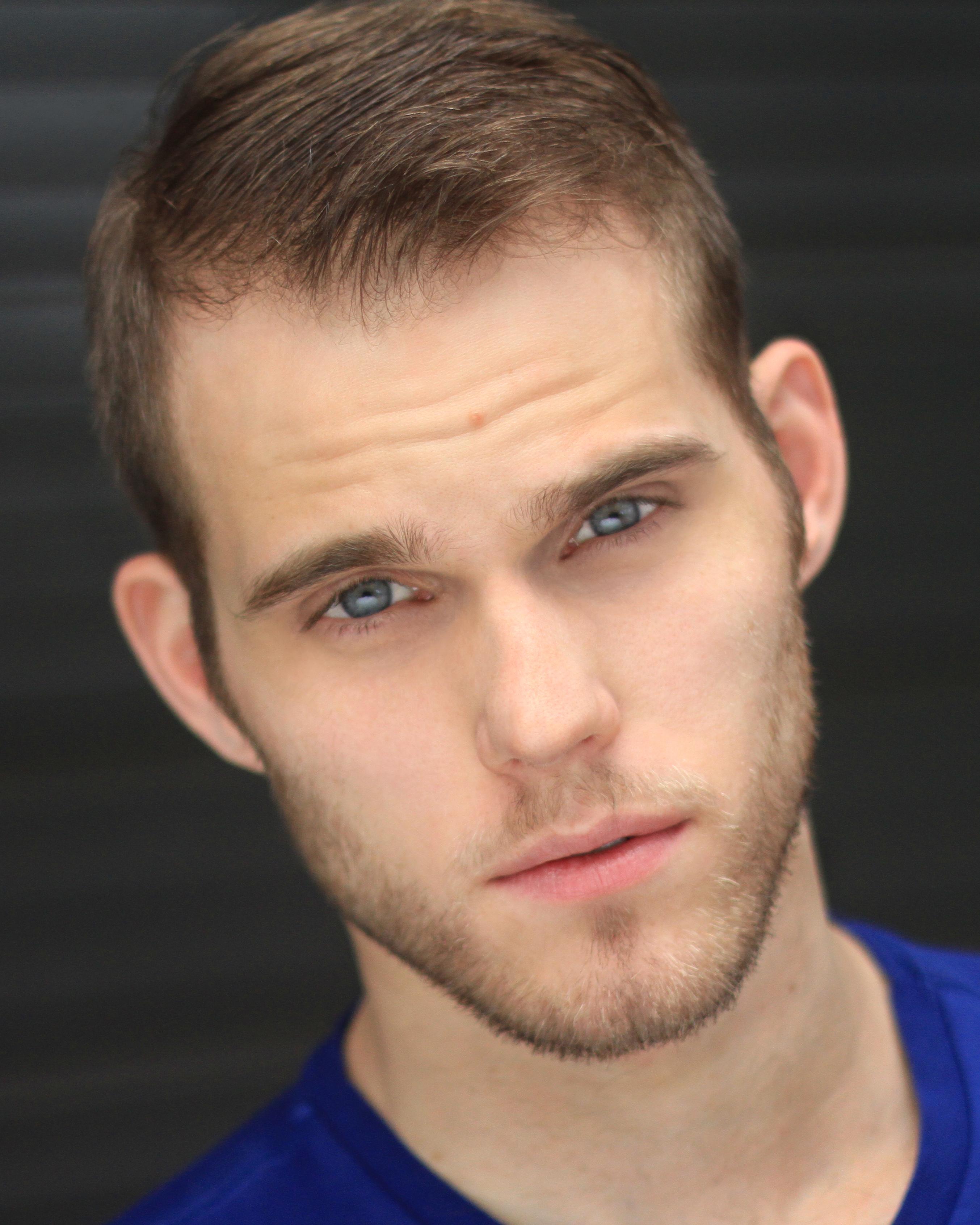 actor Steven Sutherland large photo