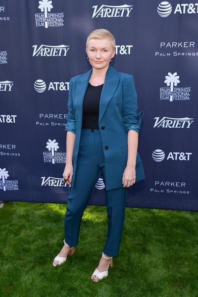 actor Nicole Riegel large photo