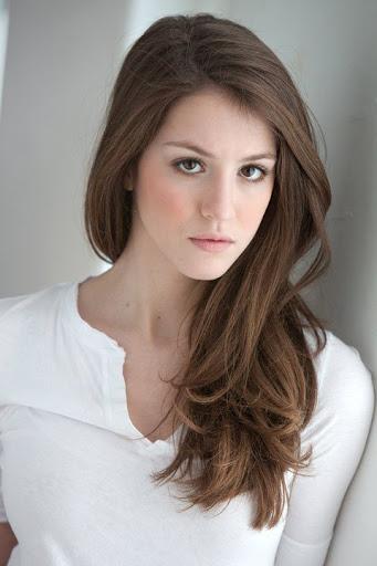 actor Victoria Goldsmith large photo