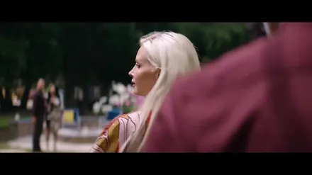 Trailer thumbnail