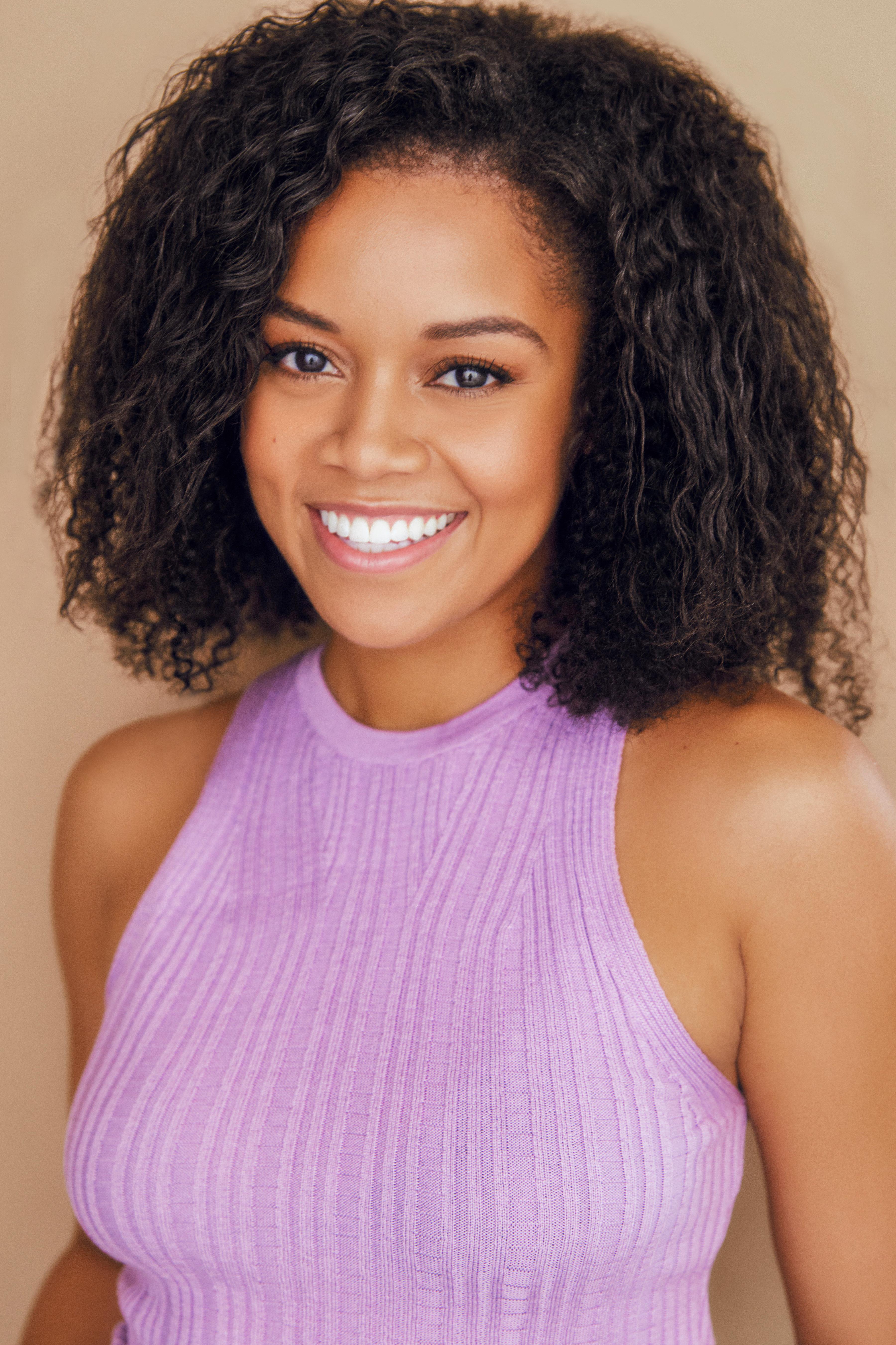 actor Chelsea Diane large photo