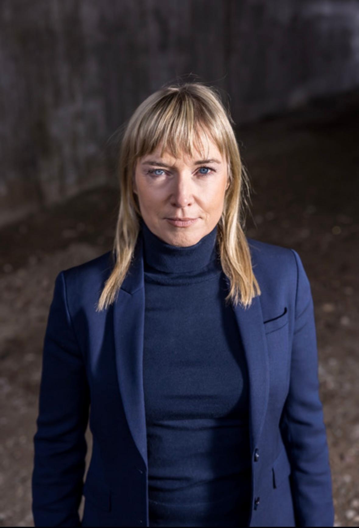 actor Lotten Roos large photo