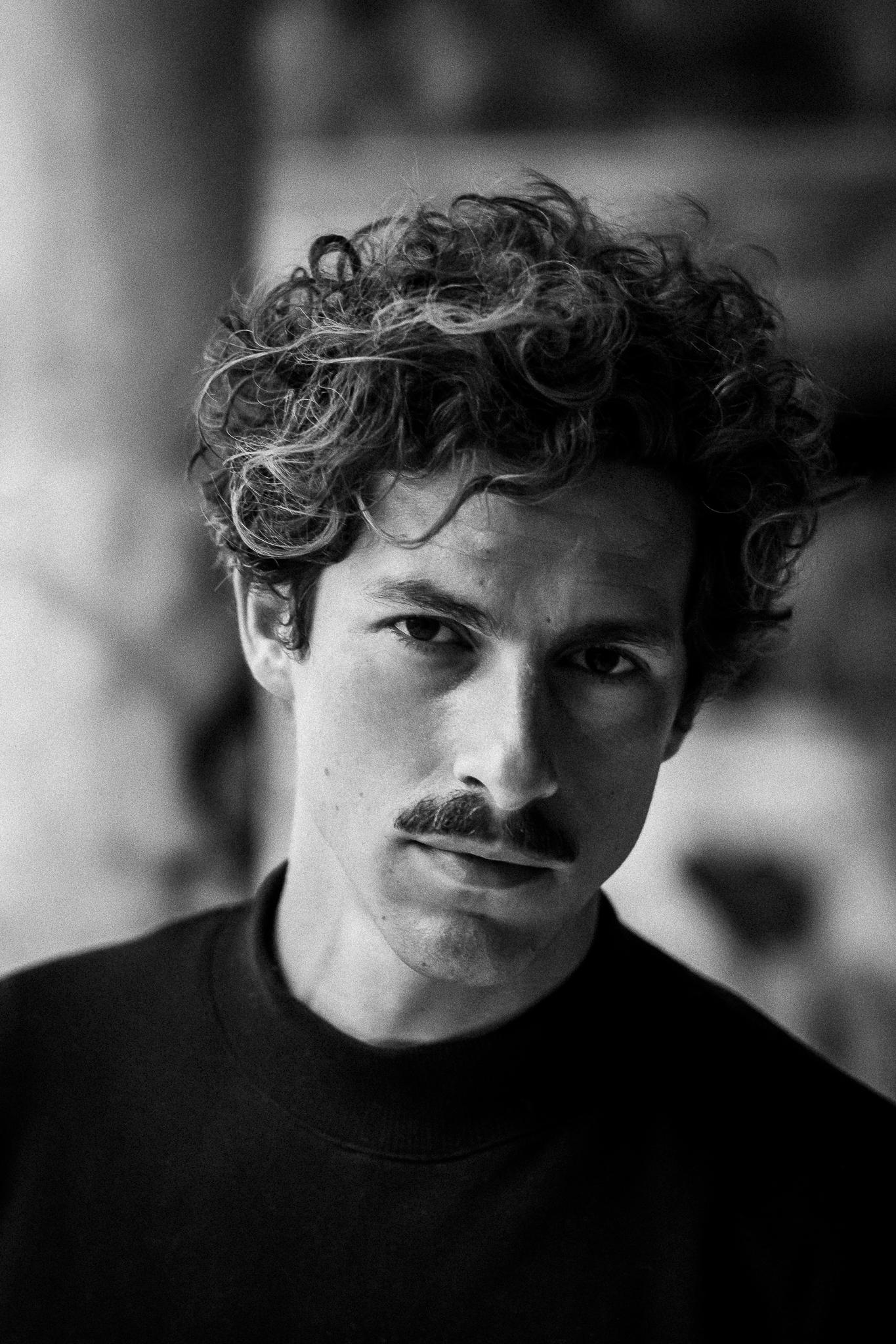 actor Nuno Nolasco large photo