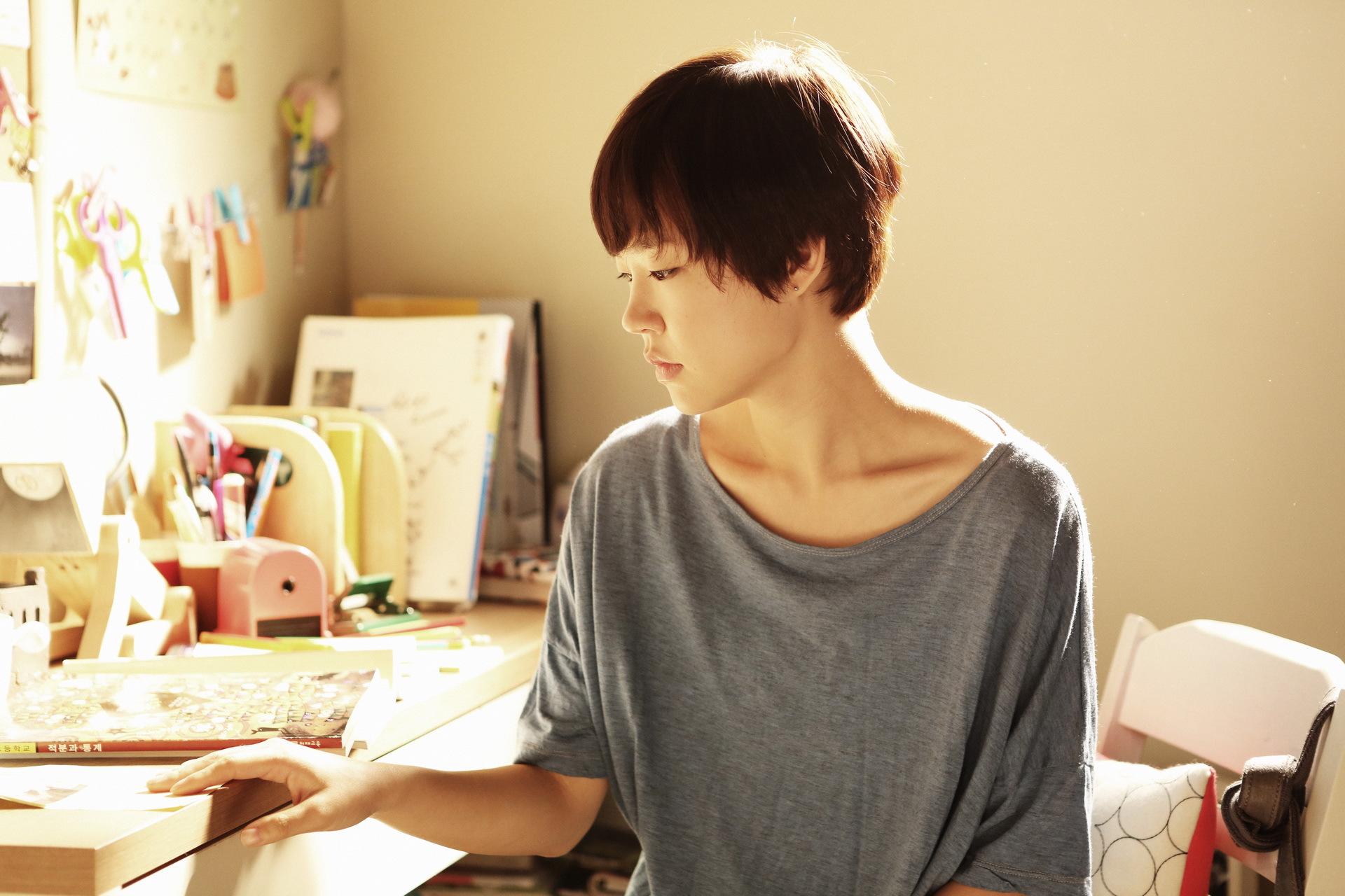 actor Han Ye-ri large photo