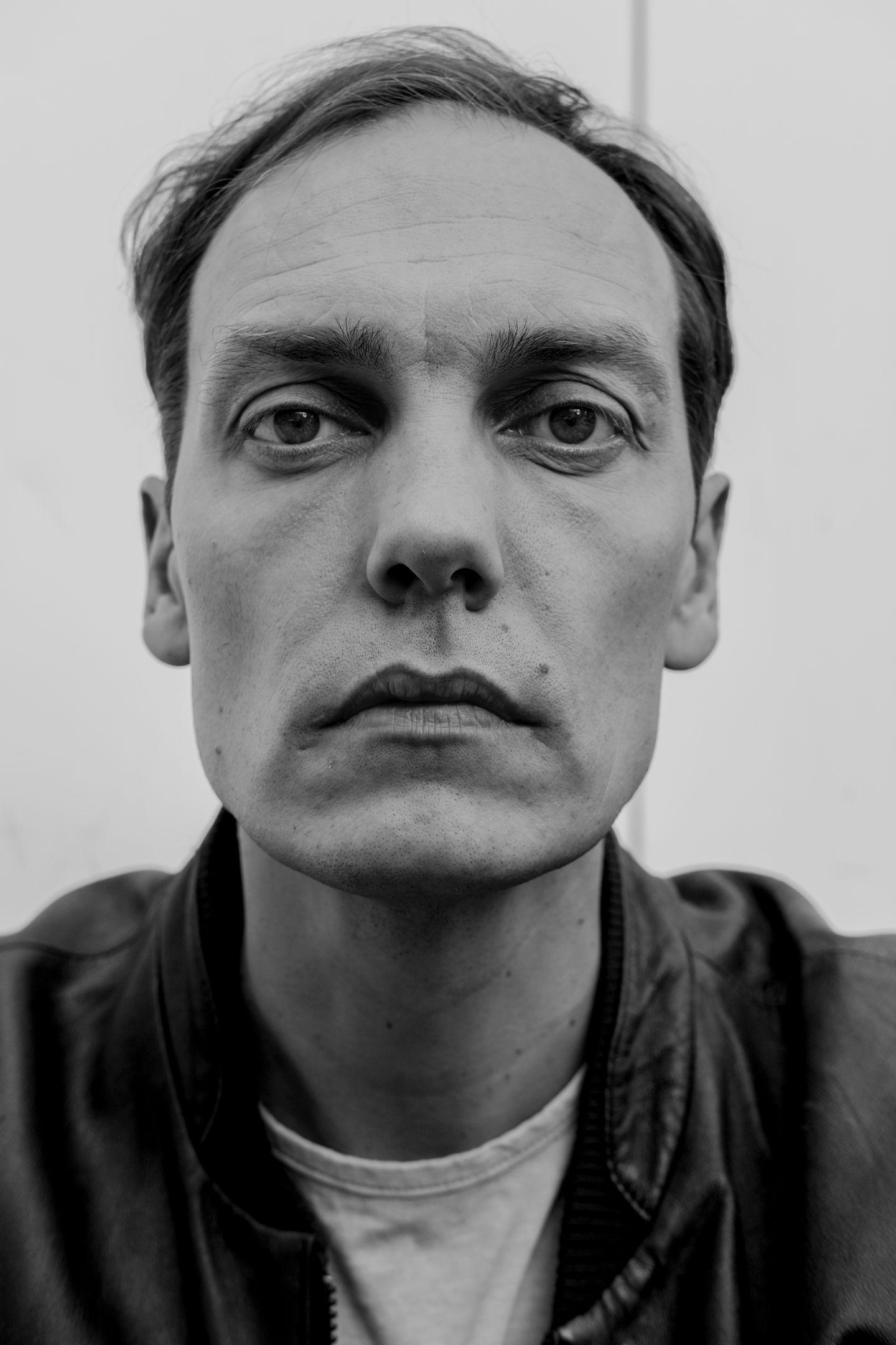 actor Rafael Stachowiak large photo