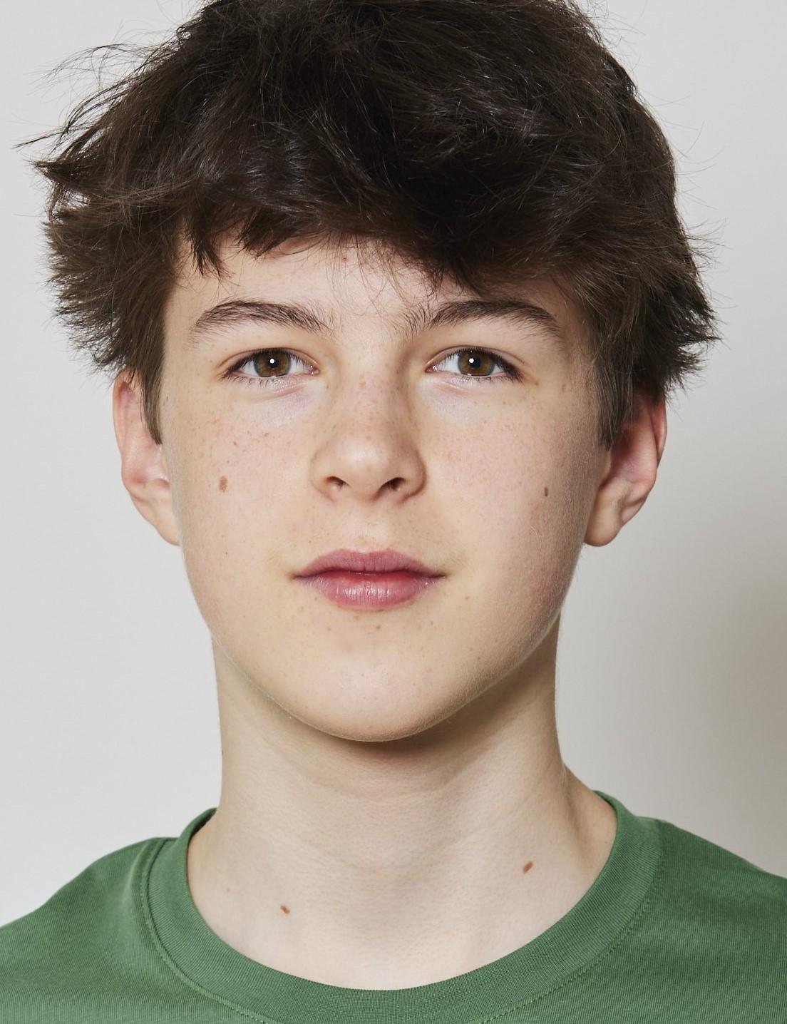 actor Simon Bundock large photo