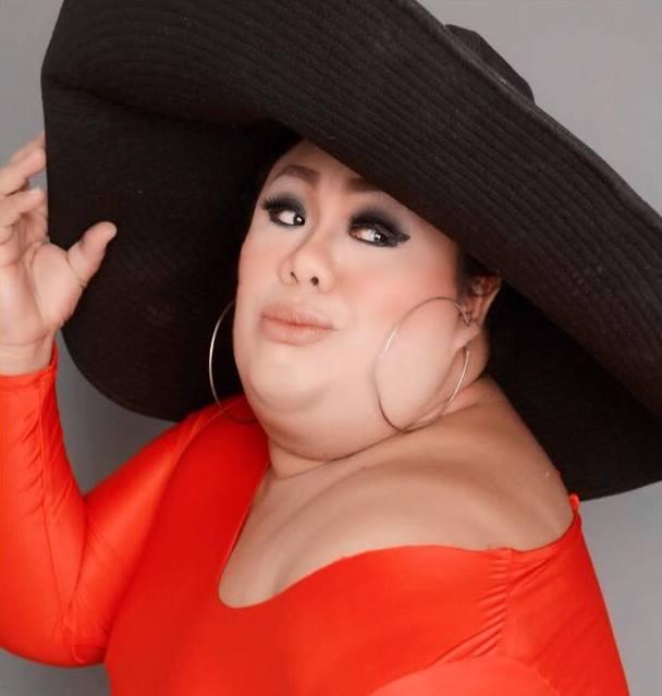 actor Petite large photo