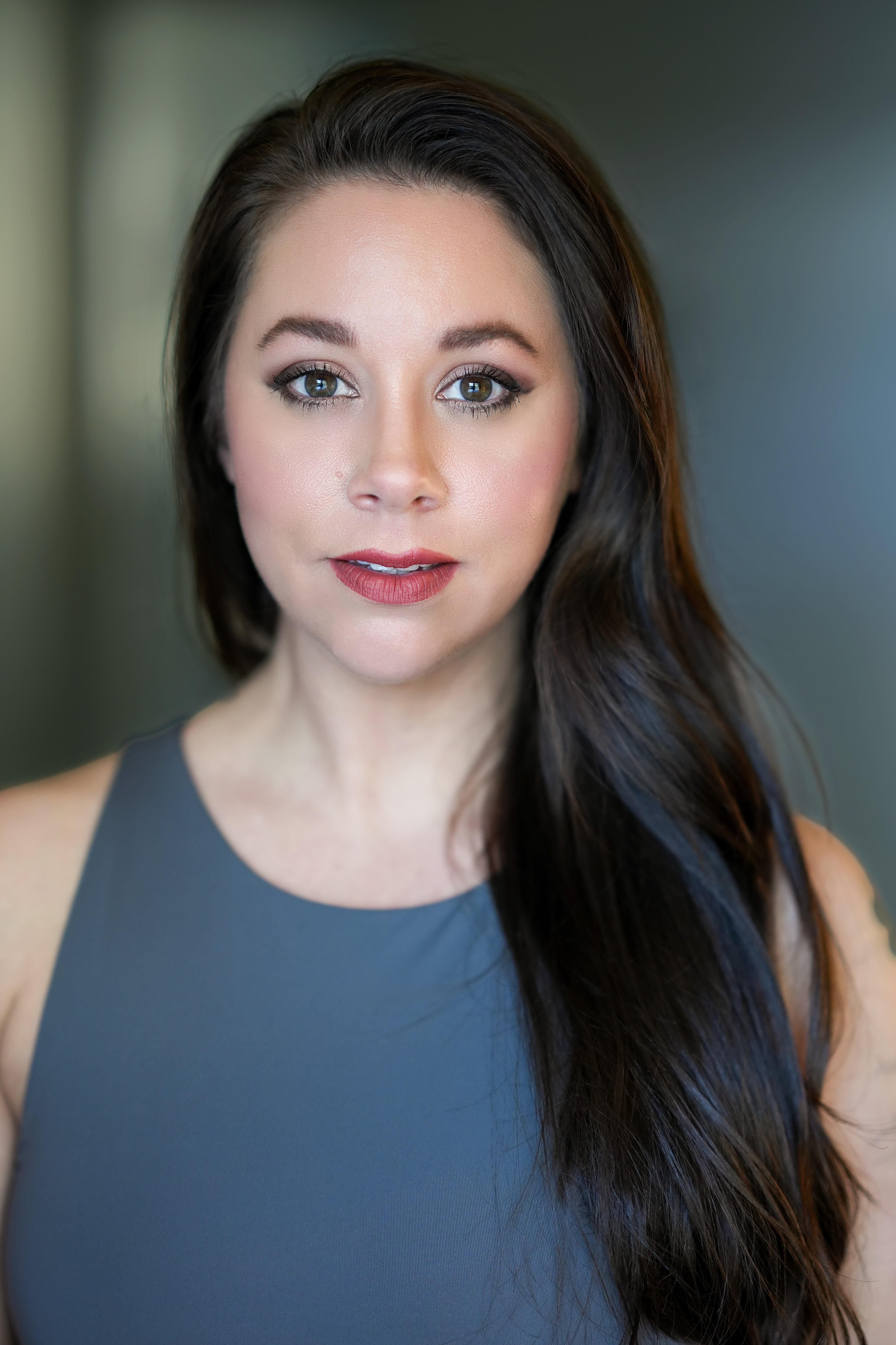 actor Chelsea Connerley large photo