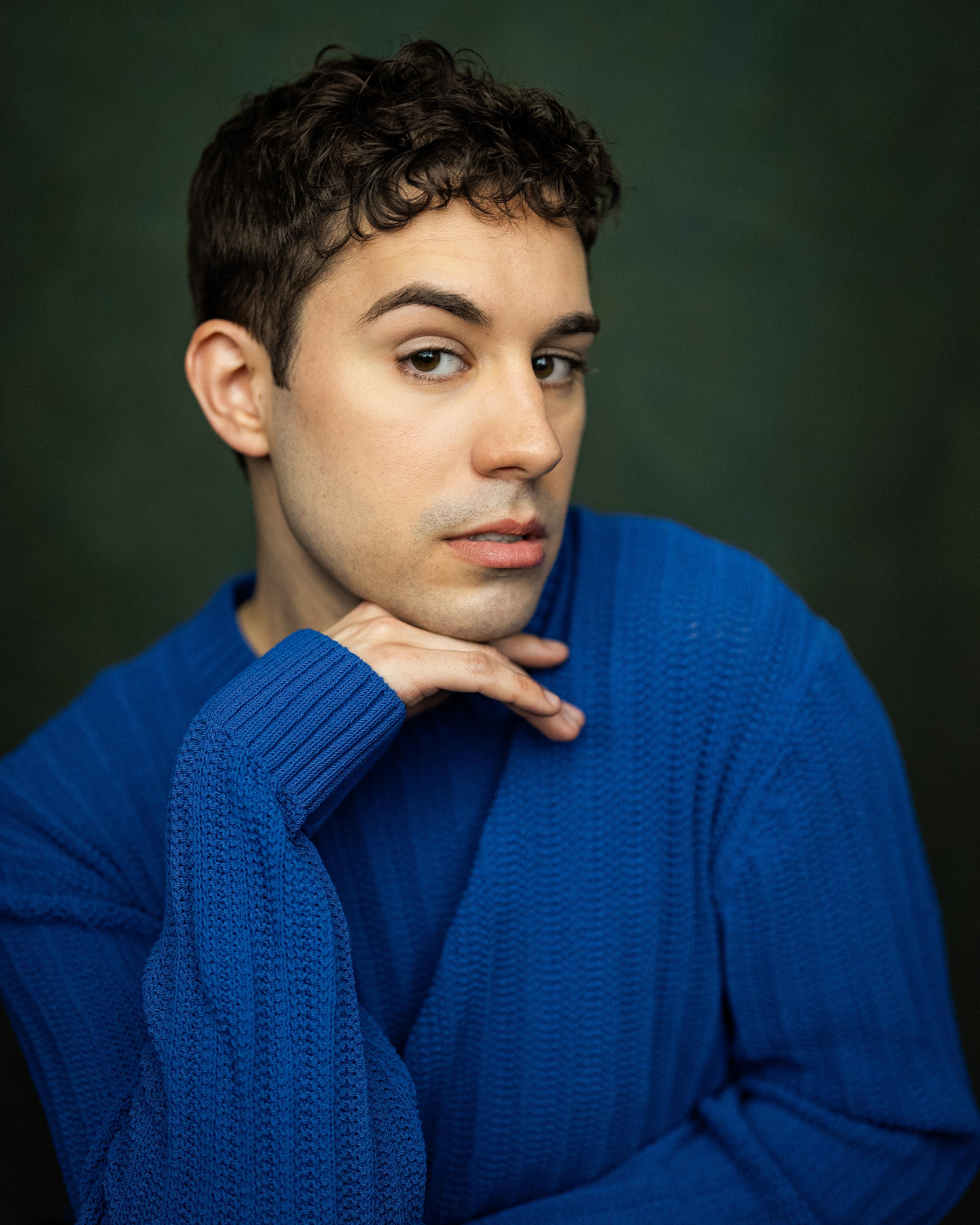 actor Athan Chekas large photo