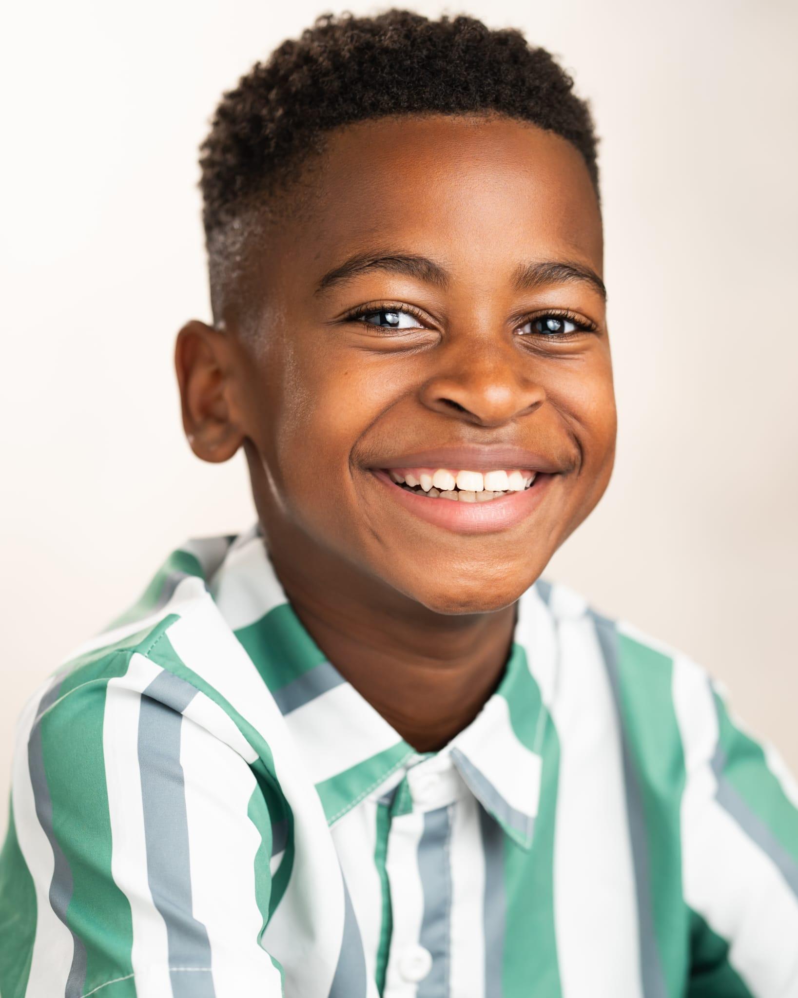 actor Takunda Khumalo large photo