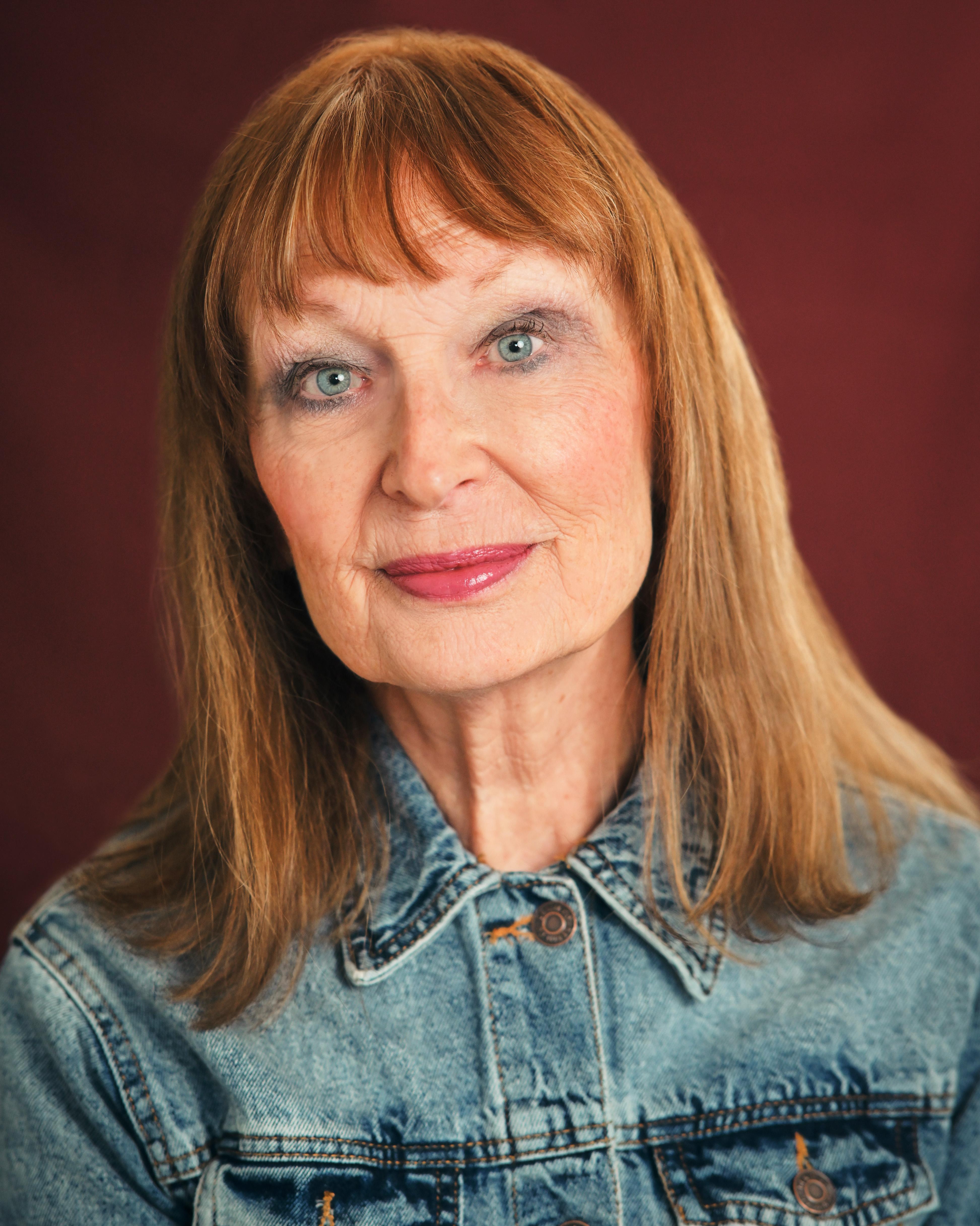 actor Martina McClements large photo