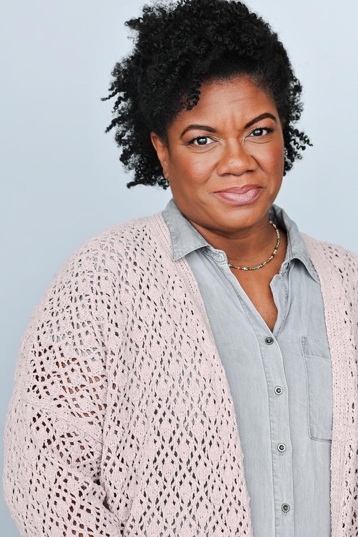 actor Daphne Bloomer large photo