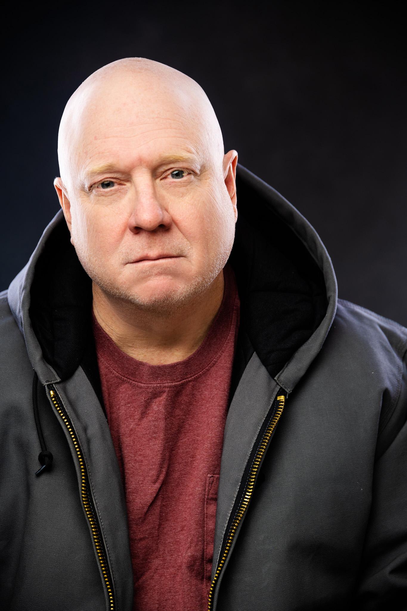 actor Robin Winton large photo