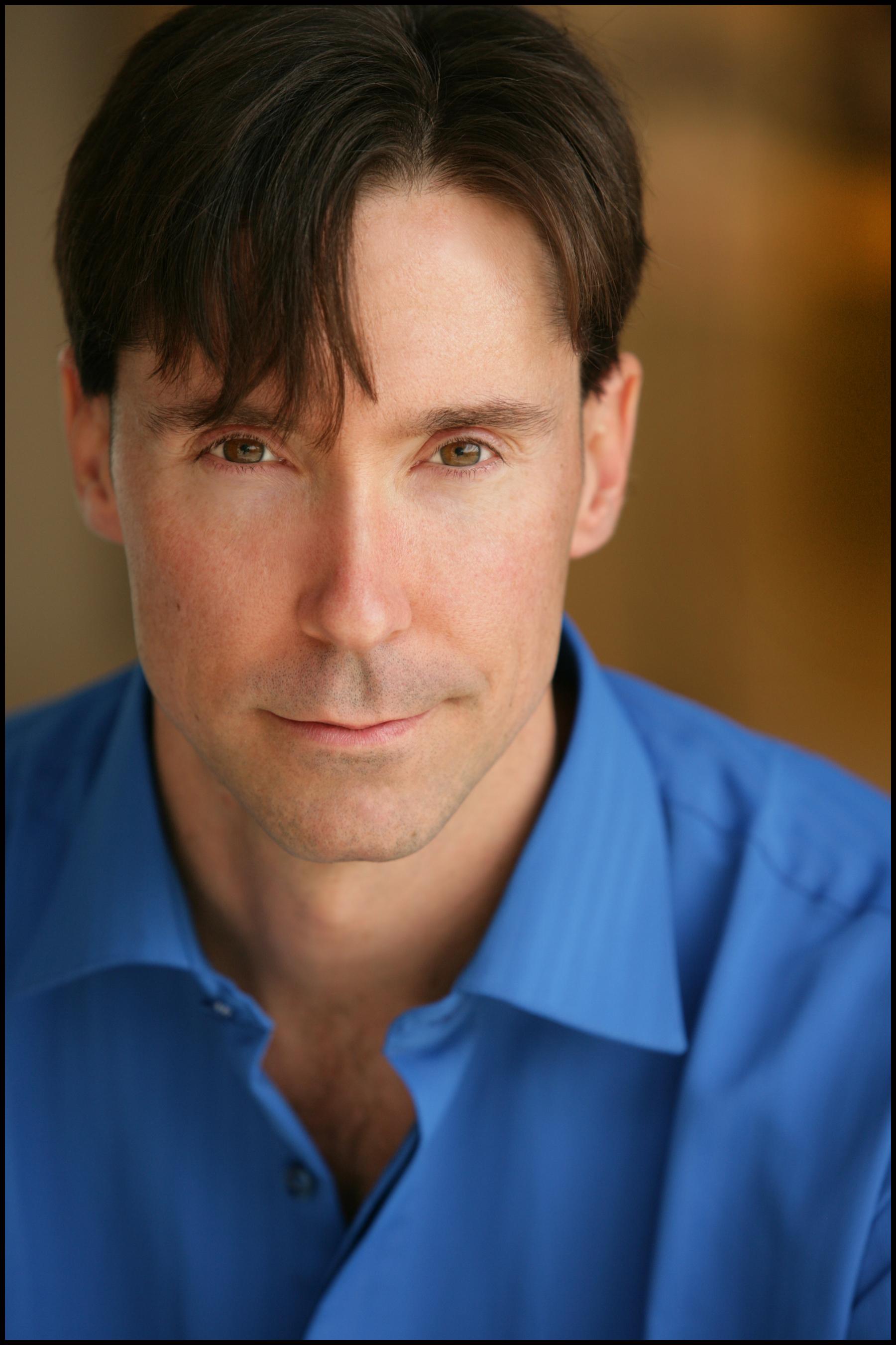 actor John Nikitin large photo