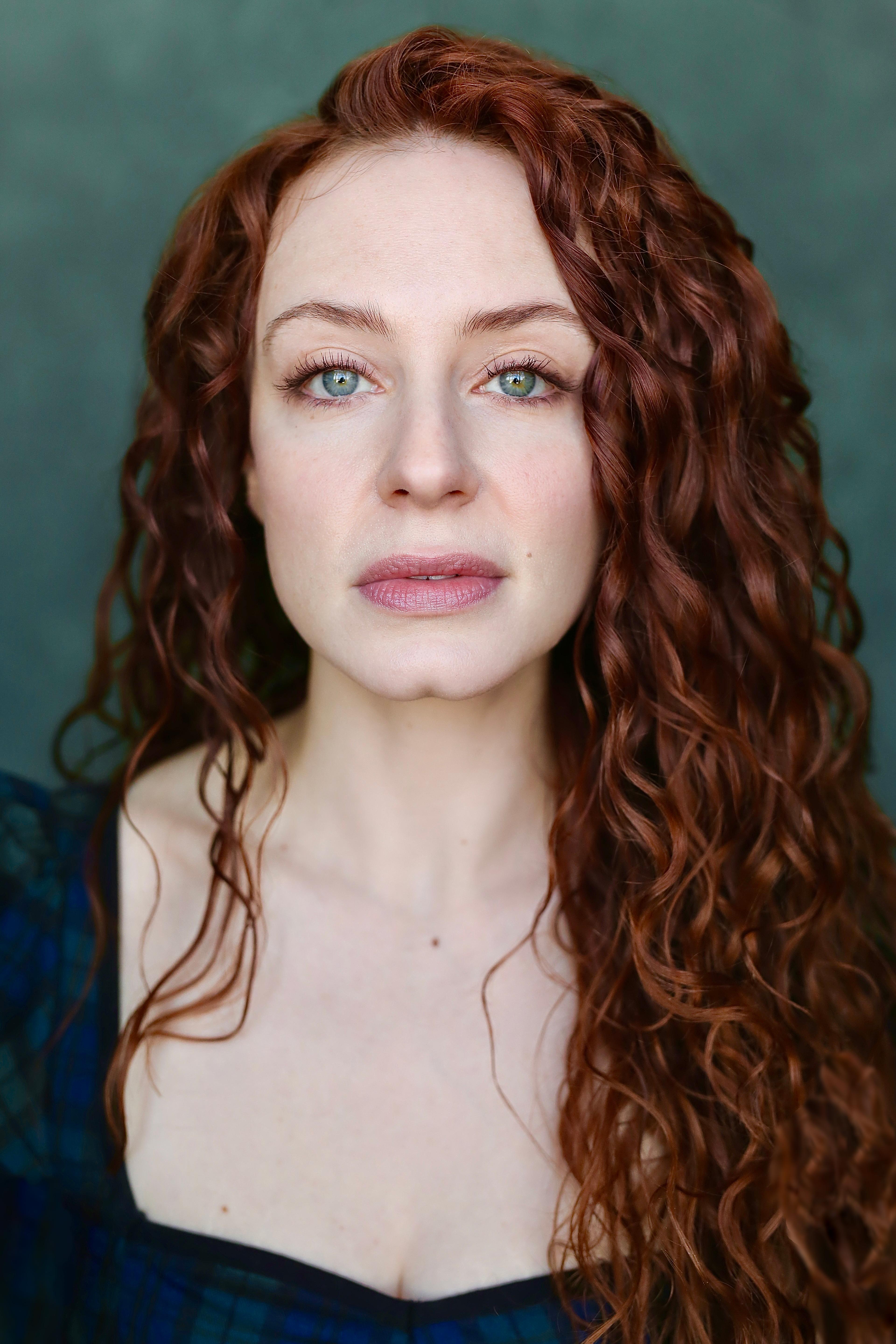 actor Jennifer Martin large photo