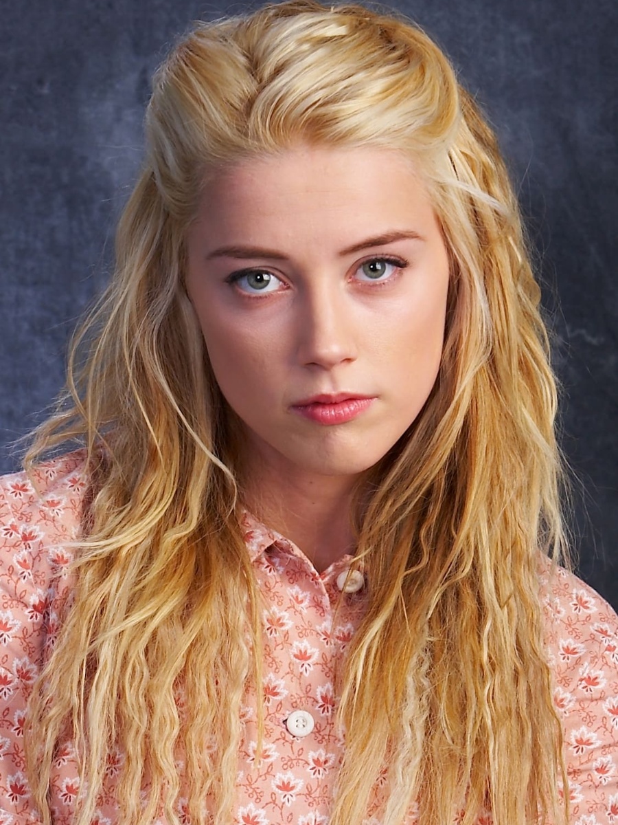 actor Amber Heard large photo