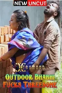 Outdoor Bhabhi F*cks Threesome poster