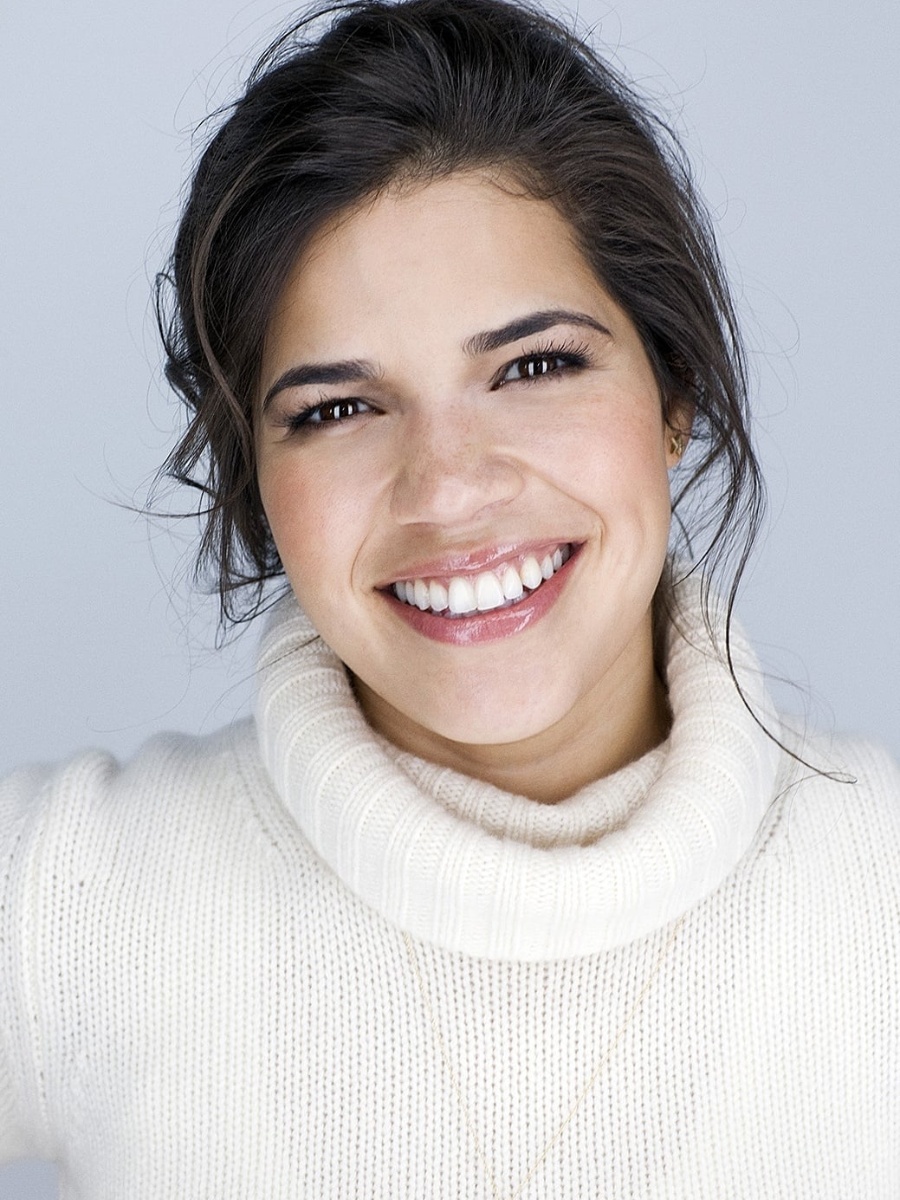 actor America Ferrera large photo
