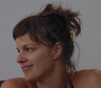 actor Sylvie Moreau large photo