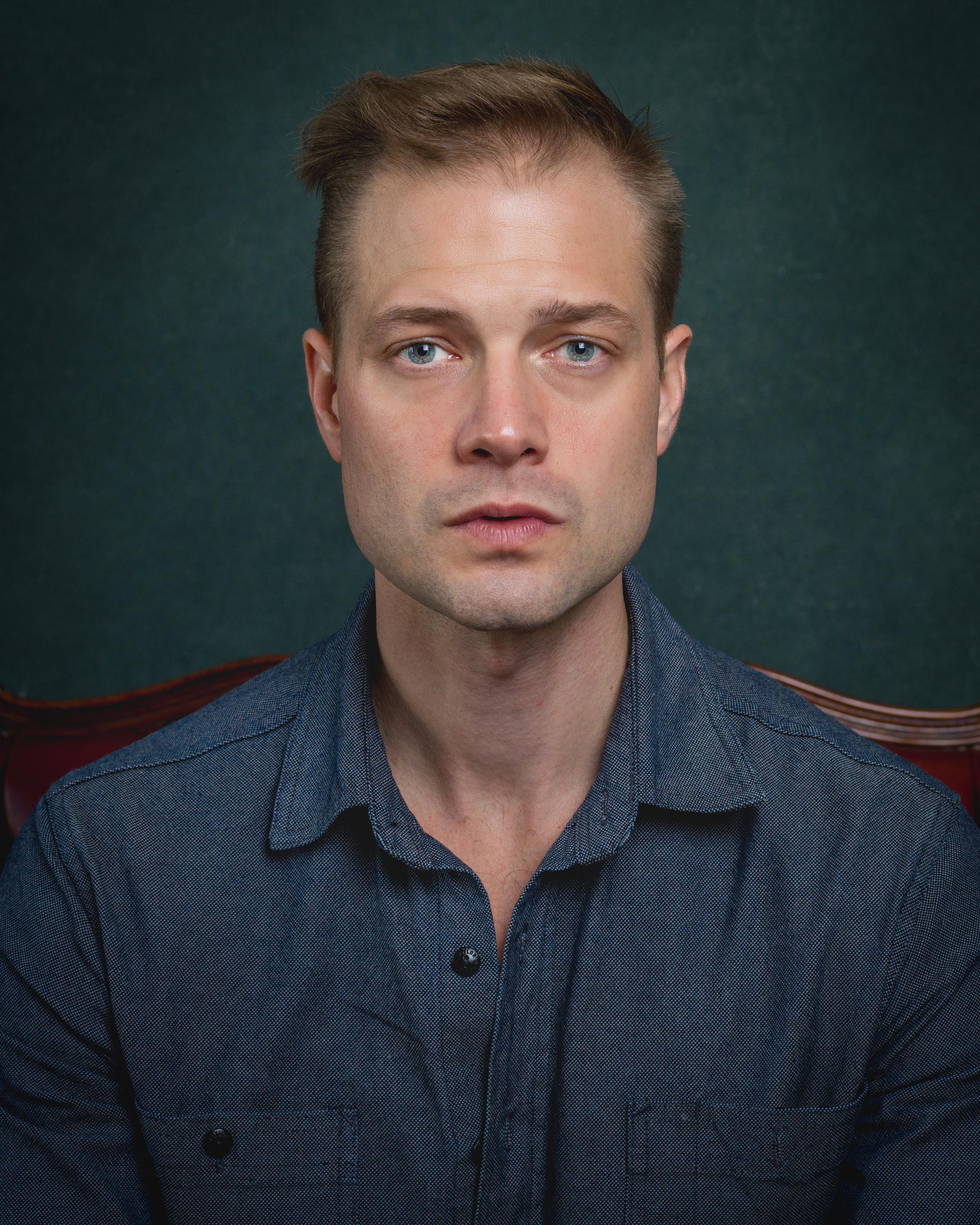 actor Brandon Ruckdashel large photo