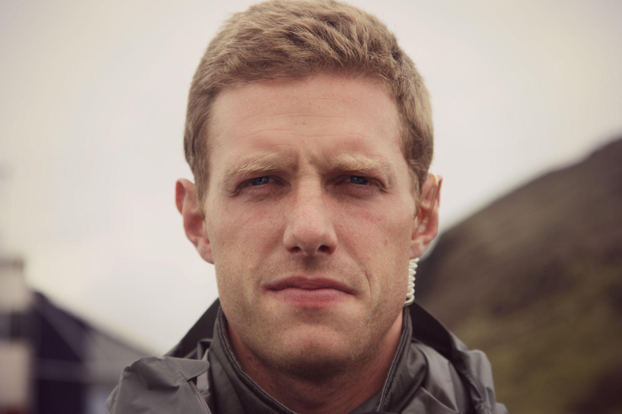 actor Lee Briggs large photo