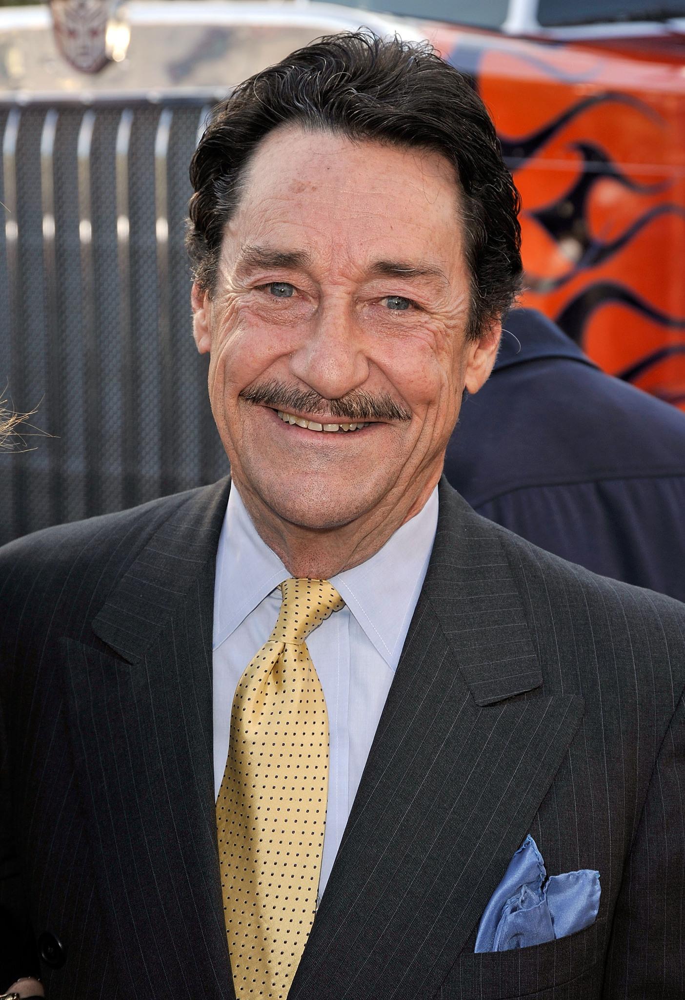 actor Peter Cullen large photo