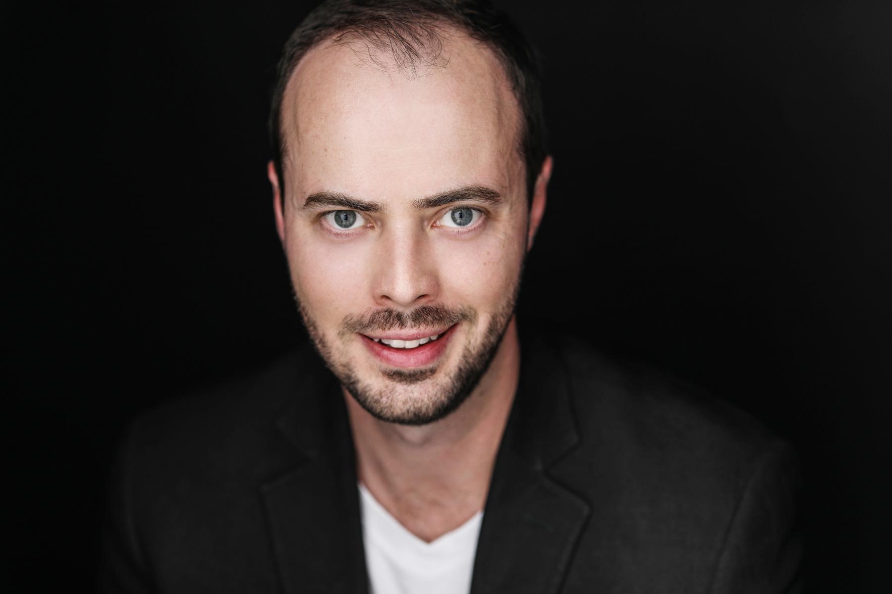 actor Ian Harmon large photo