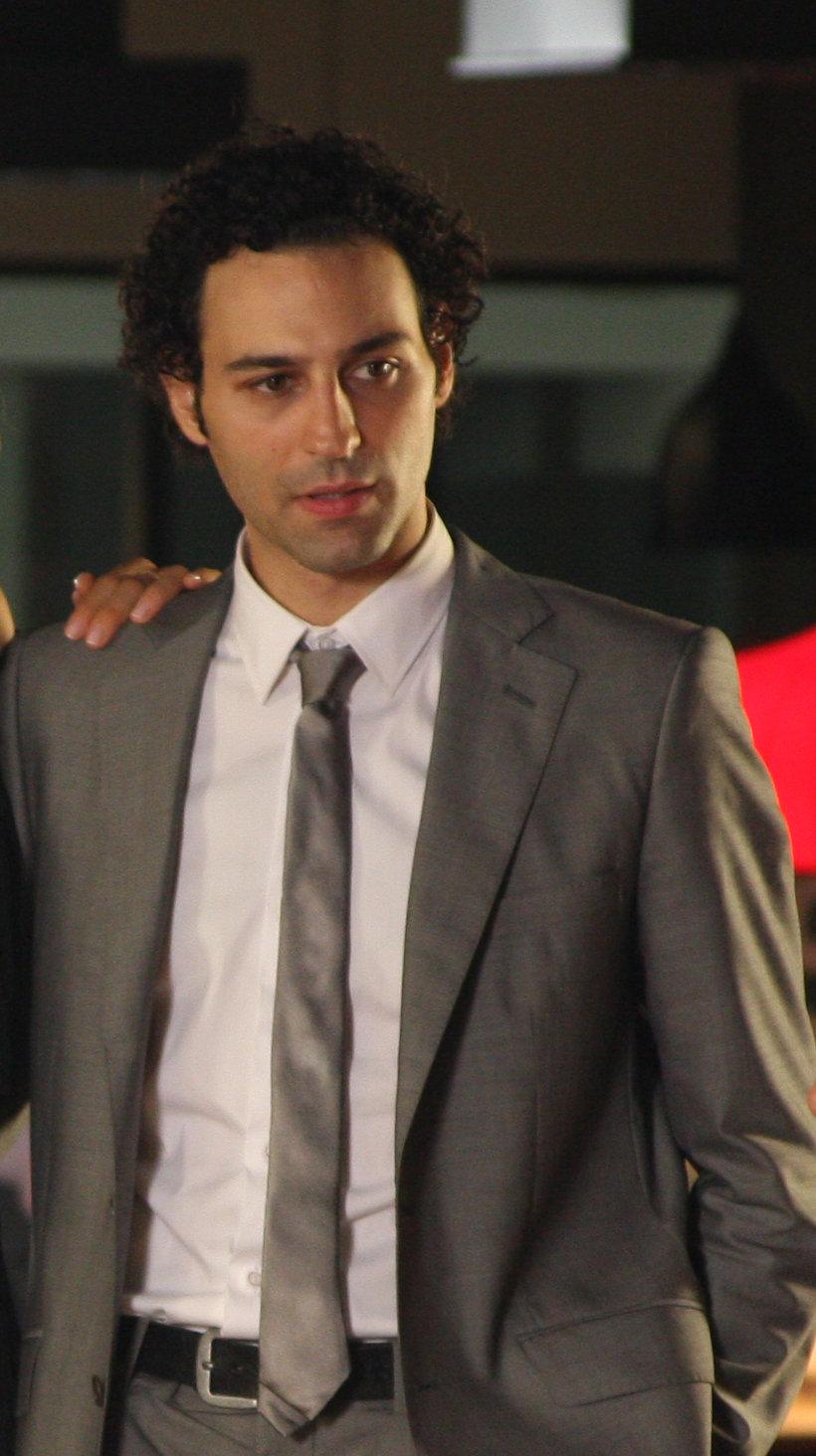 actor Mert Yavuzcan large photo