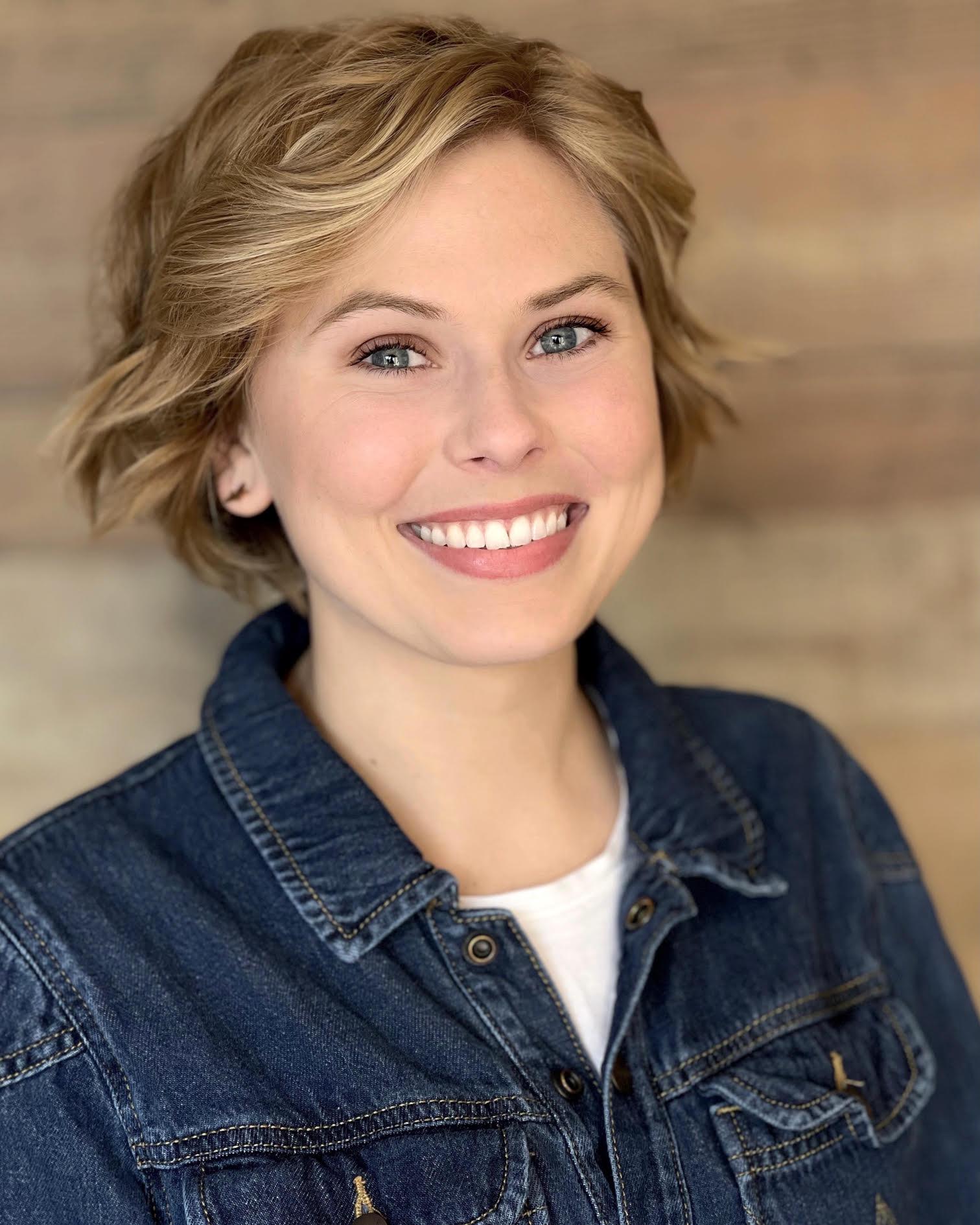 actor Hailee Cruzen large photo