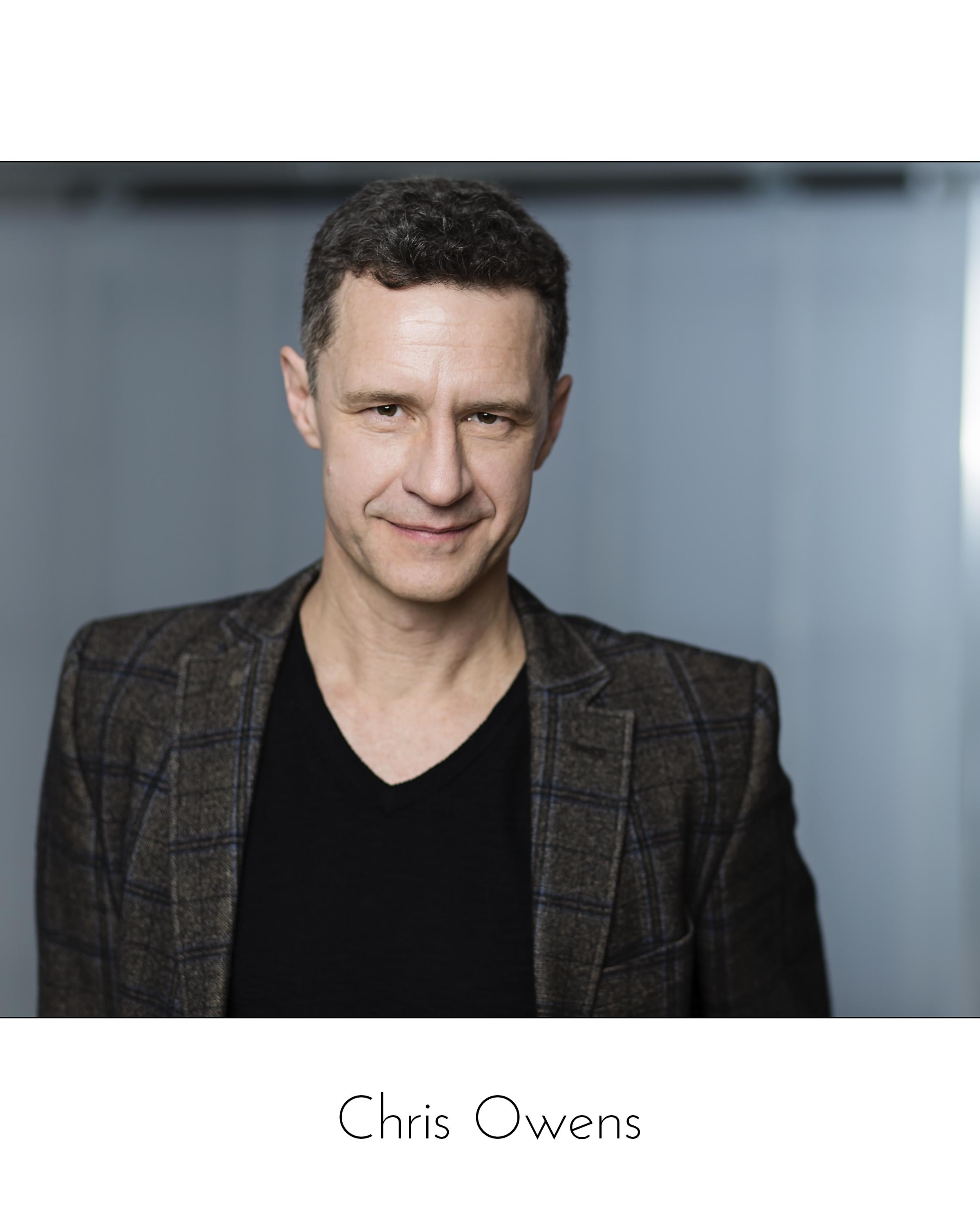 actor Chris Owens large photo