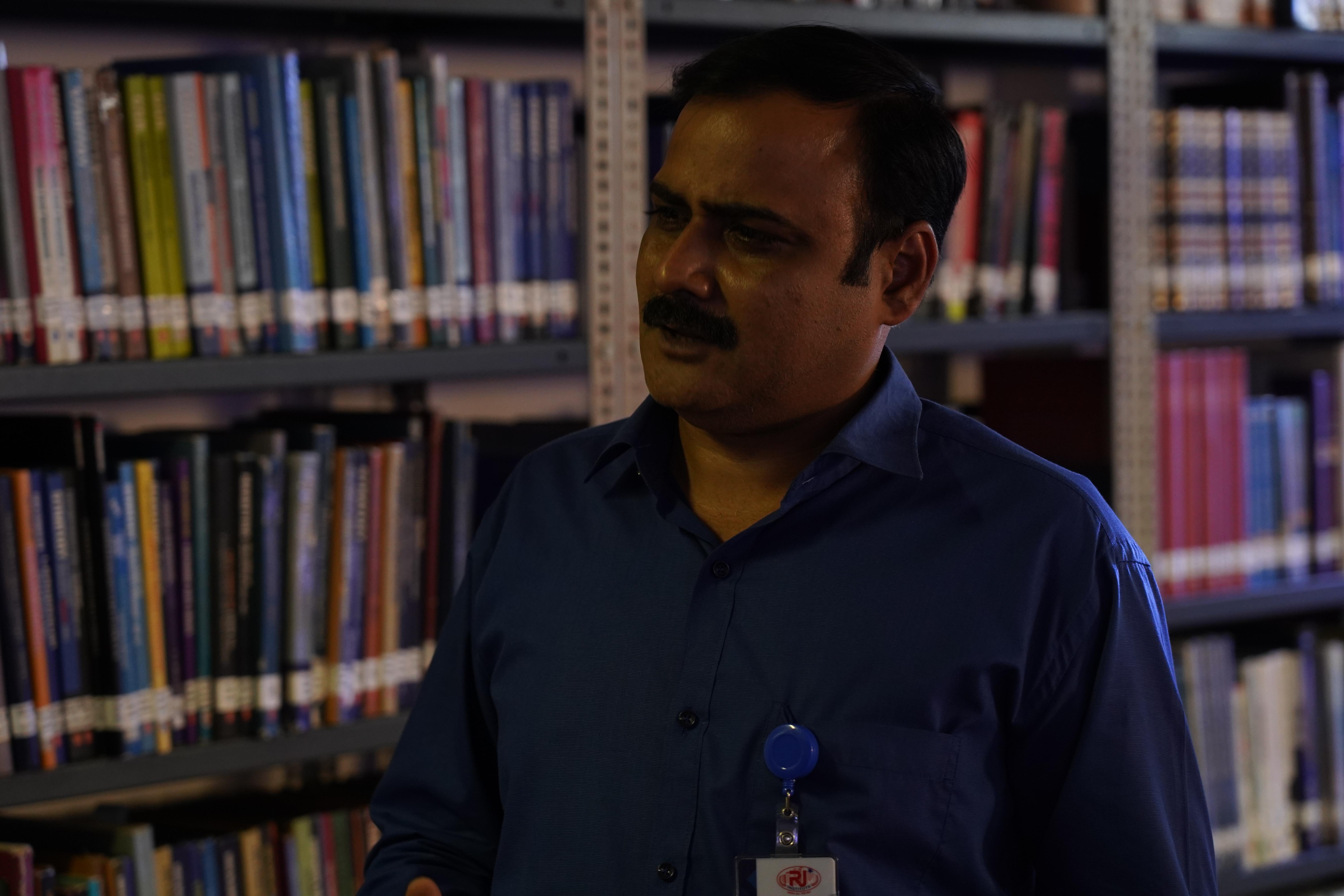 actor Anupam Gahoi large photo