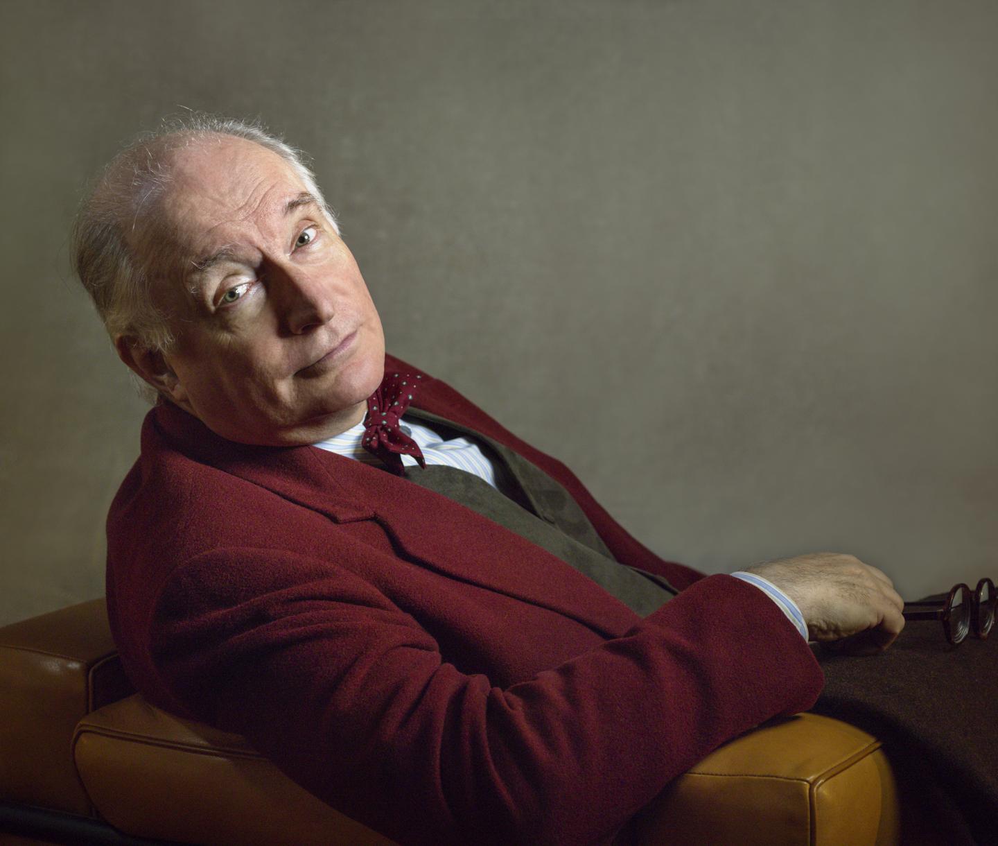 actor Simon Jones large photo