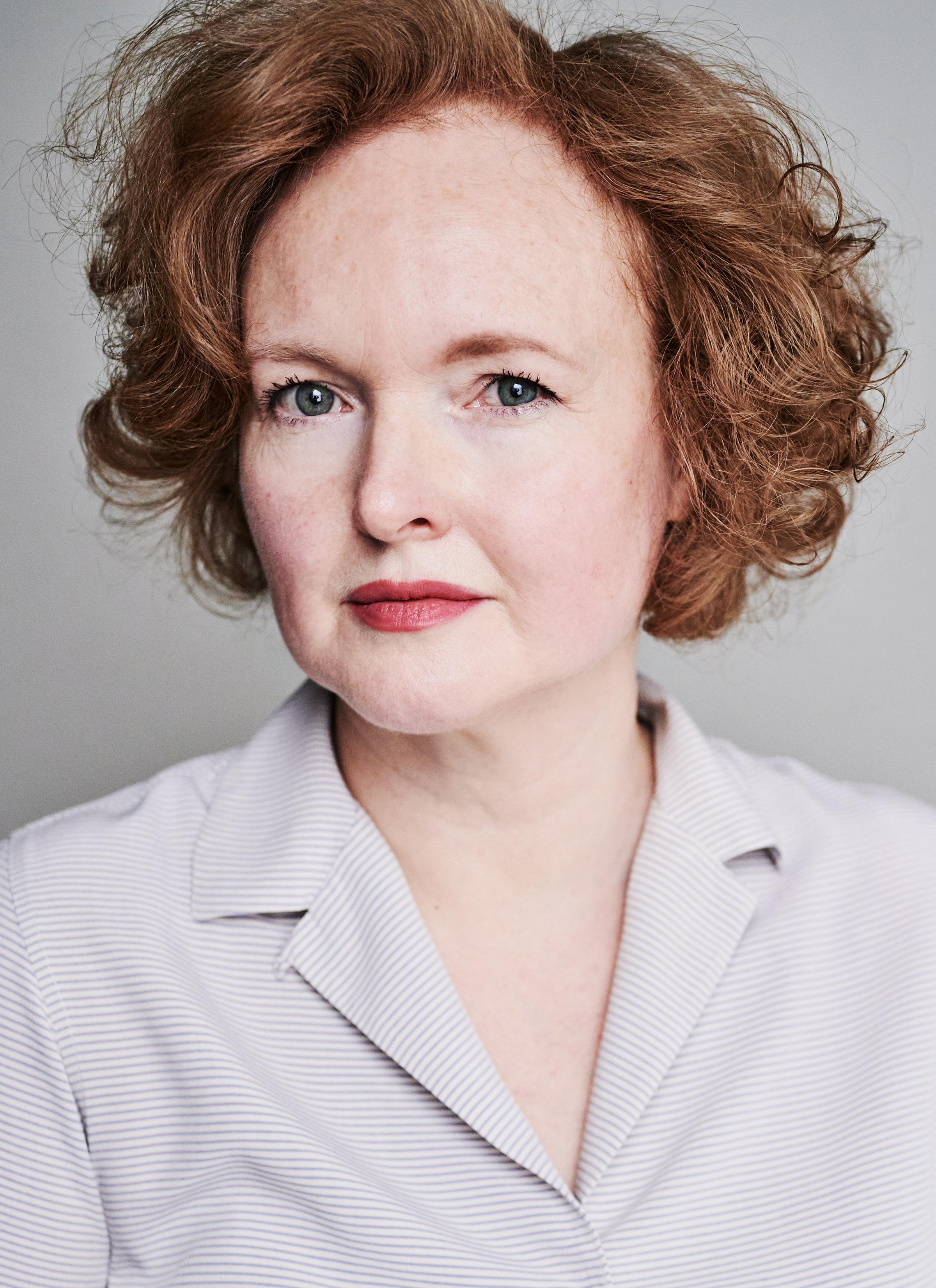 actor Emma Davies large photo